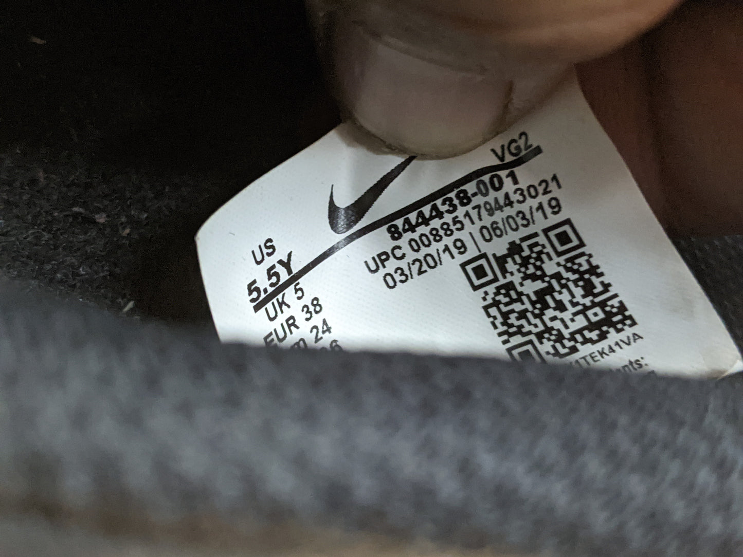 Nike BravataX II IC 'Black/White