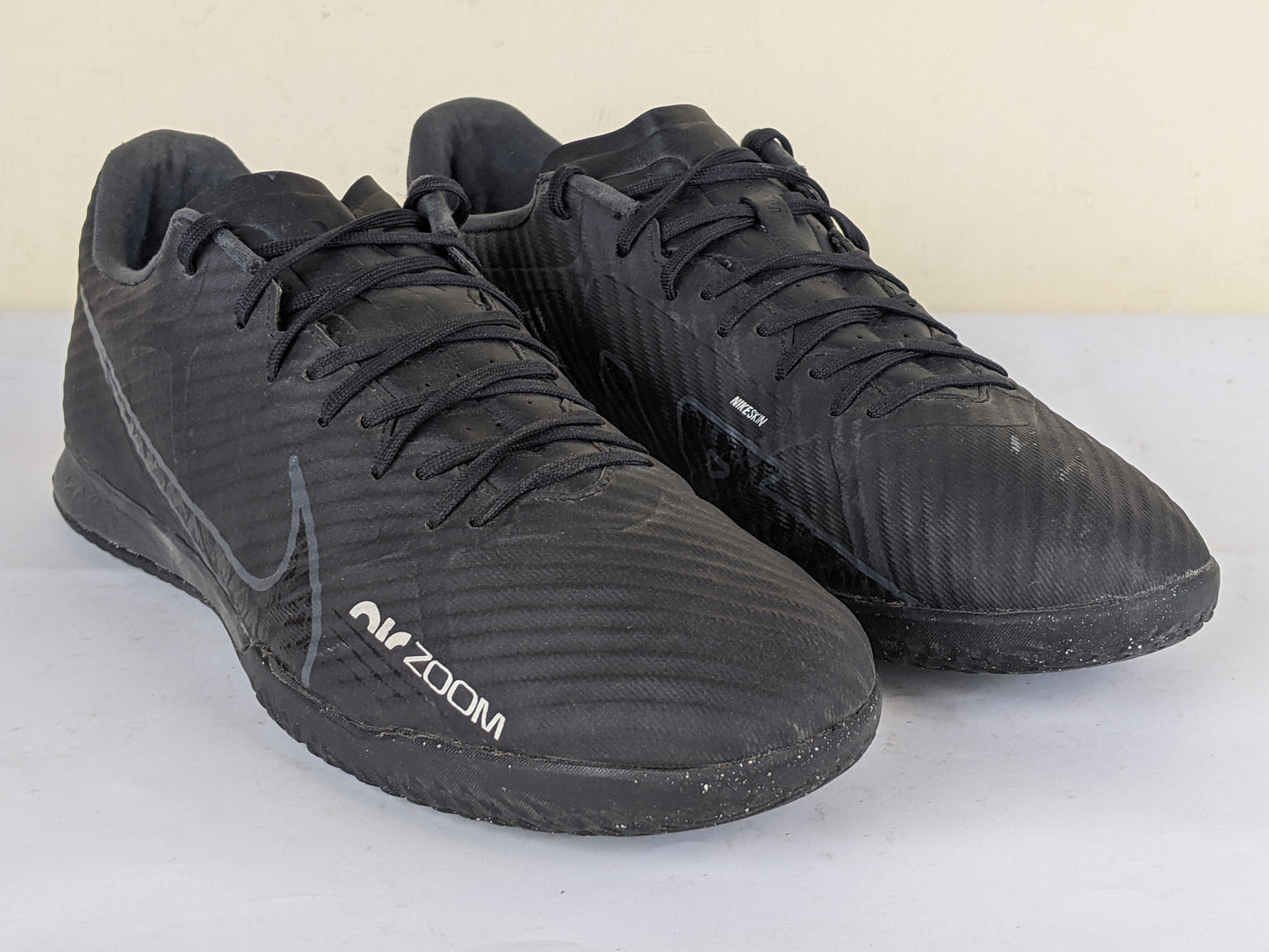 Nike Air Zoom Mercurial Vapor 15 Academy IC - Black/Smoke Grey/Summit White/Volt