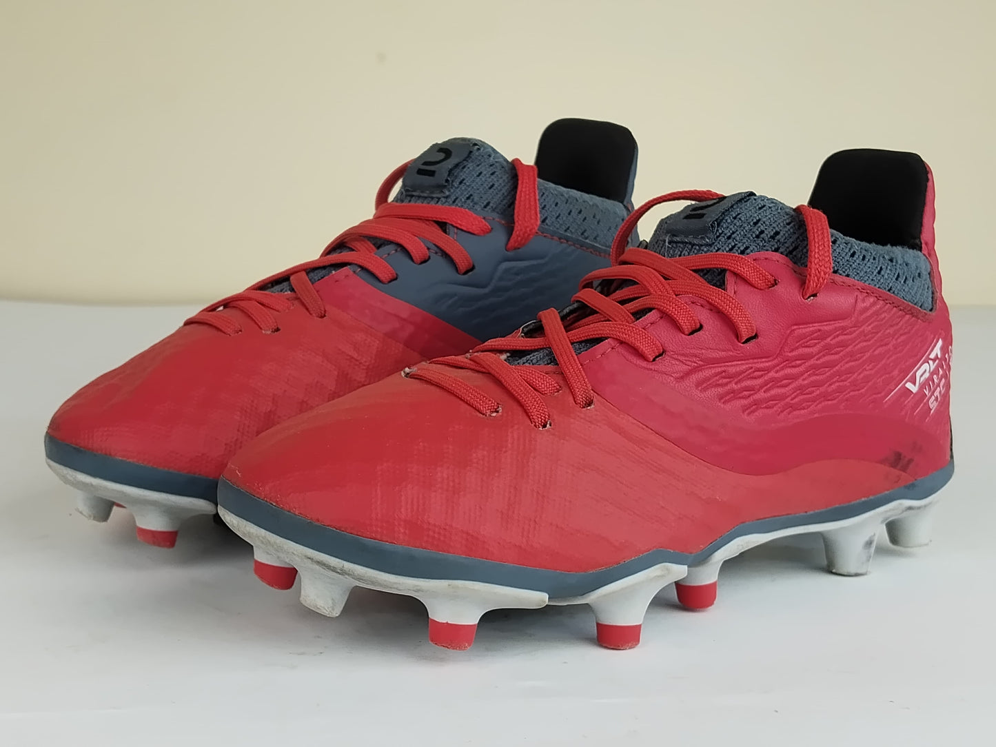 Kipsta Viralto III FG ' Grey/Red