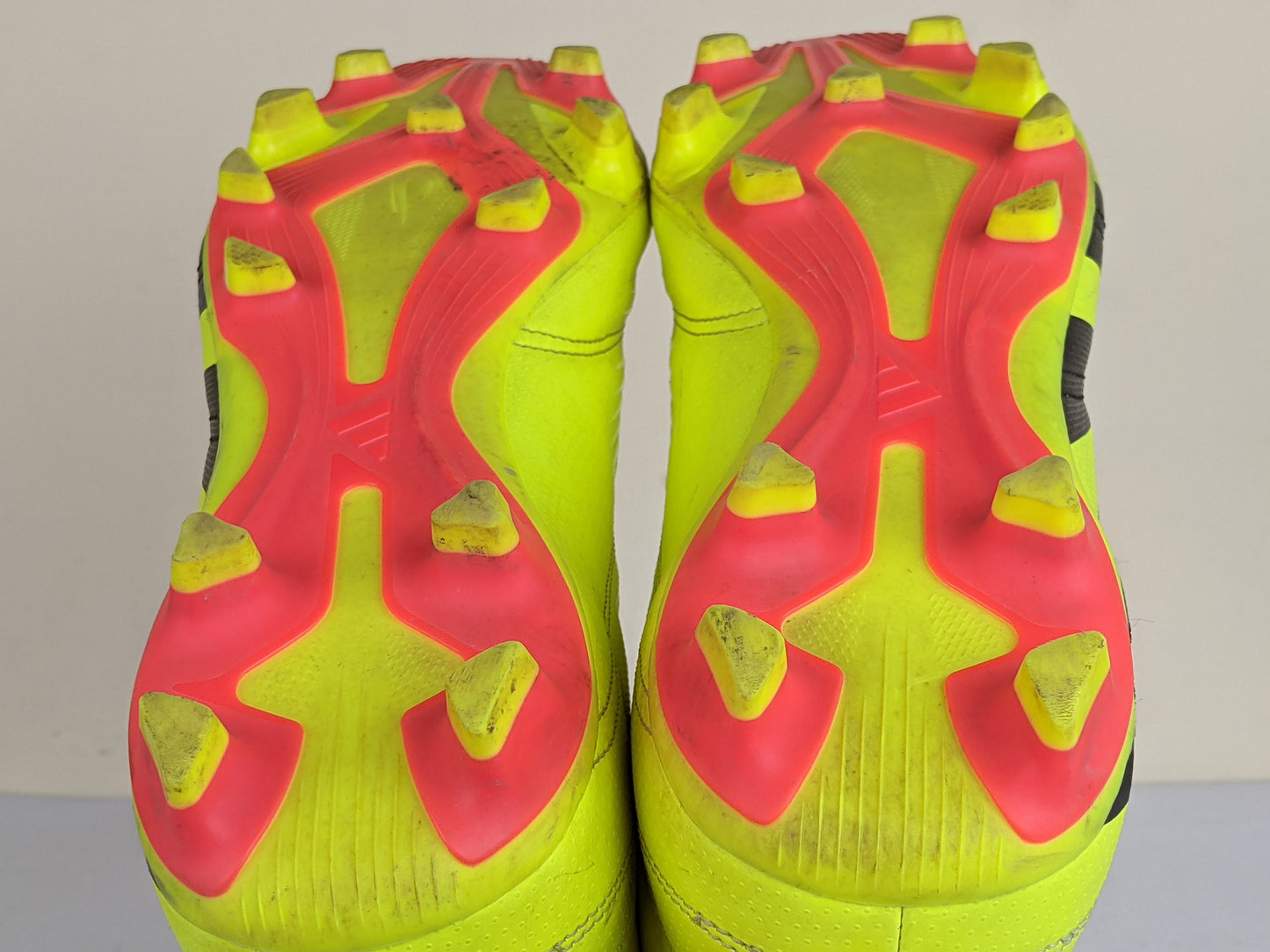 adidas Predator Club FxG Energy Citrus - Solar Yellow/Core Black/Solar Red