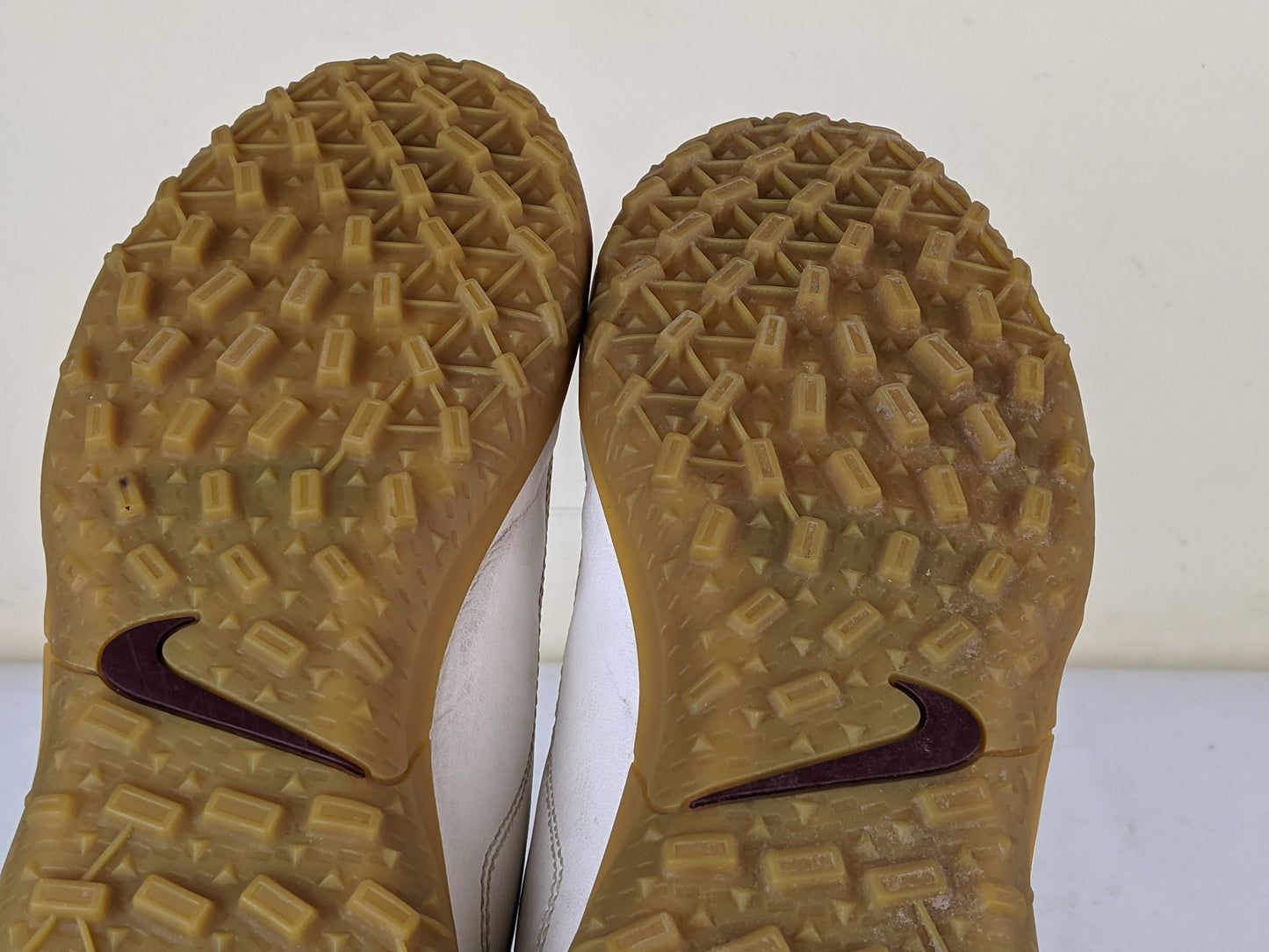 Nike Tiempo Legend 9 Club TF 'Sail Dark Beetroot'