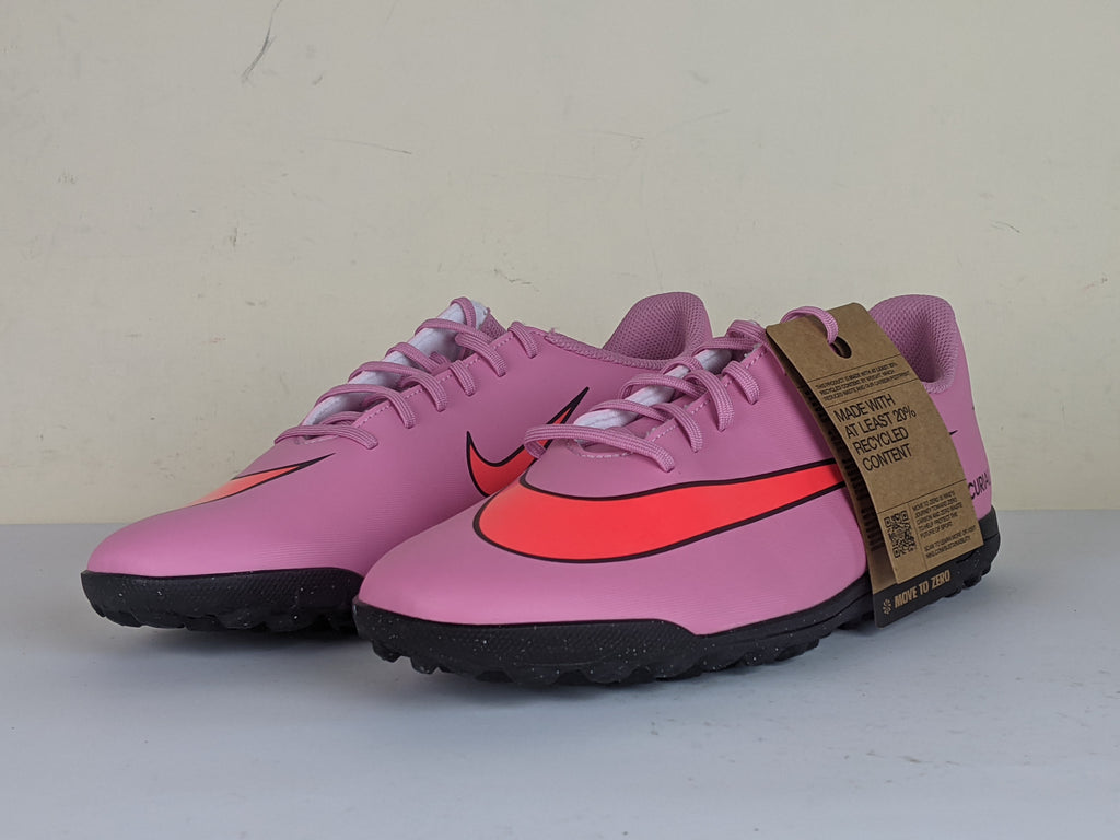 Nike Mercurial Vapor 16 Club TF Scary Good - Magic Flamingo/Black/Total Crimson (Brand New)
