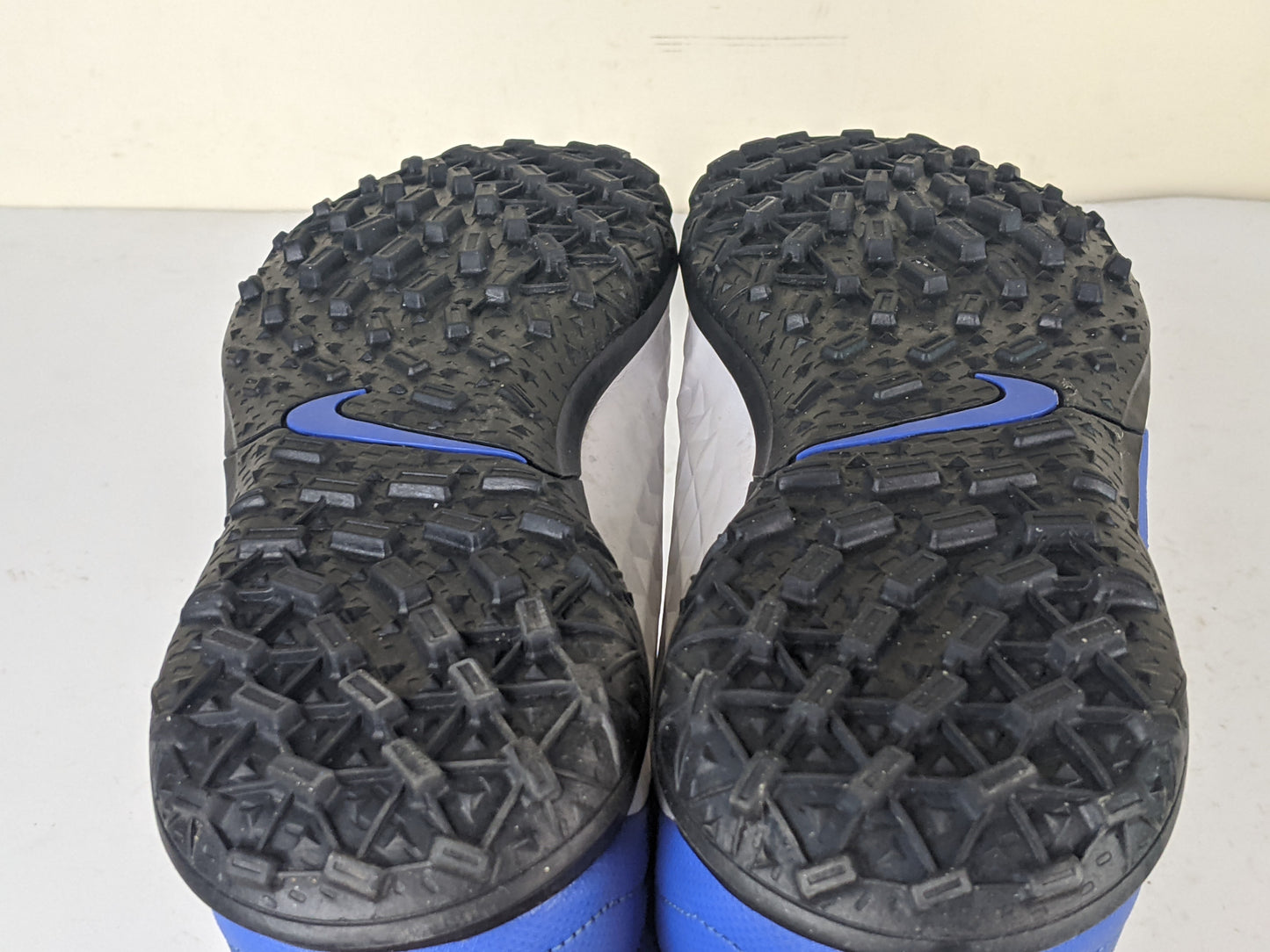 Nike Tiempo Legend 8 Club TF Daybreak - White/Black/Hyper Royal/Metallic Silver