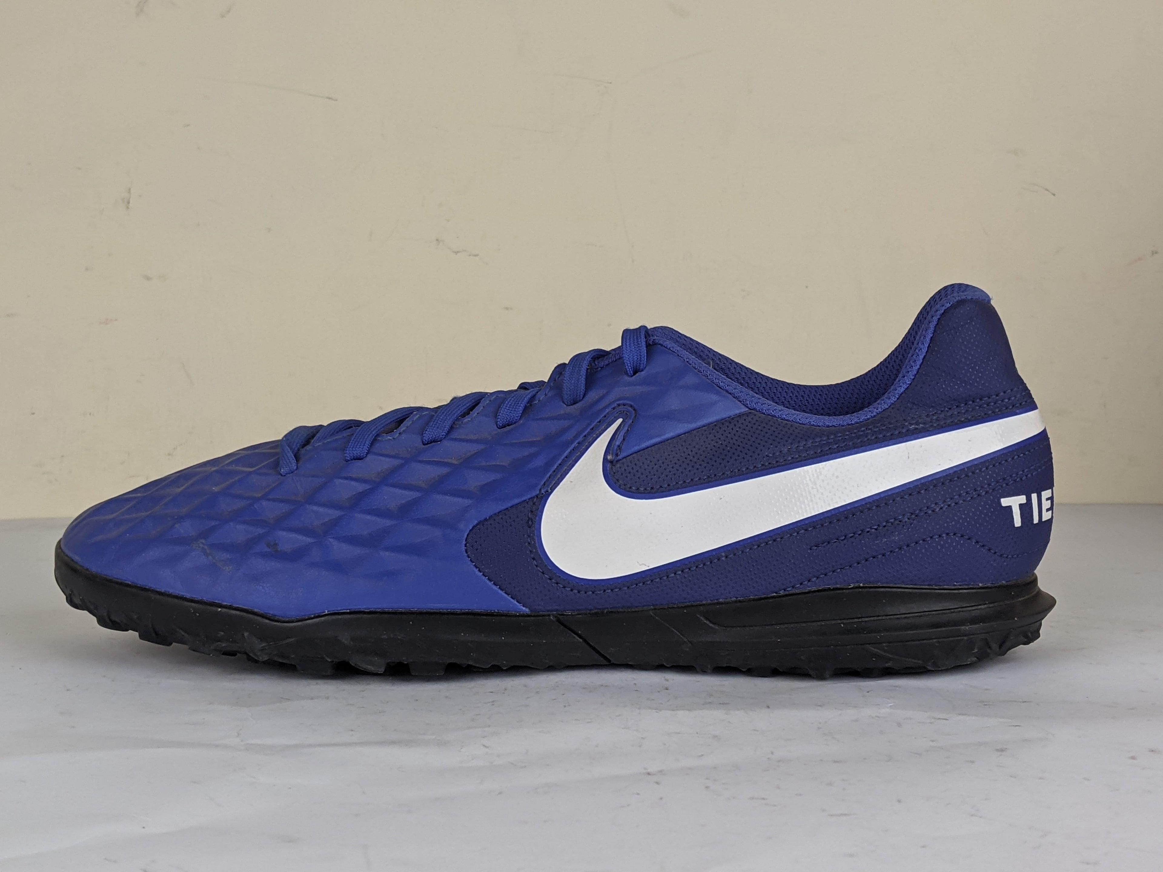 Nike Tiempo Legend 8 Club TF 'Blue