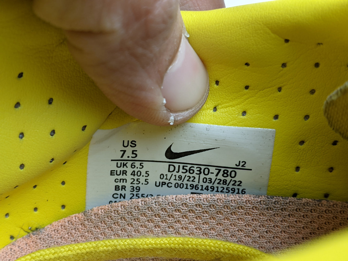 Nike Air Zoom Mercurial Vapor 15 Academy AG Lucent - Yellow Strike/Sunset Glow