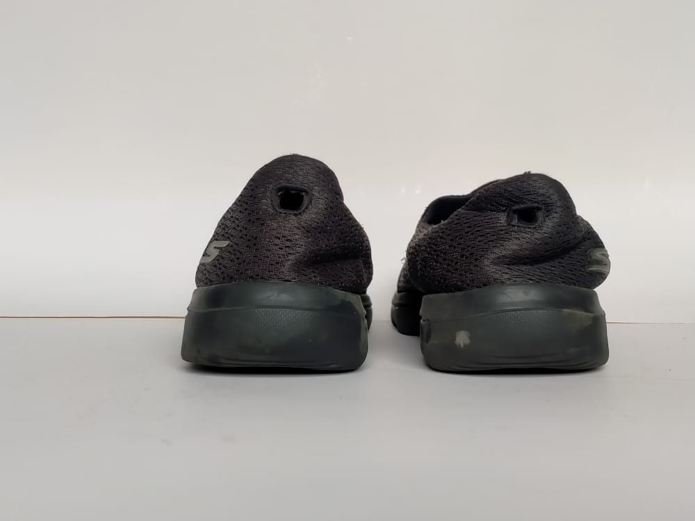 Skechers GO Walk Evolution Ultra Trainers
