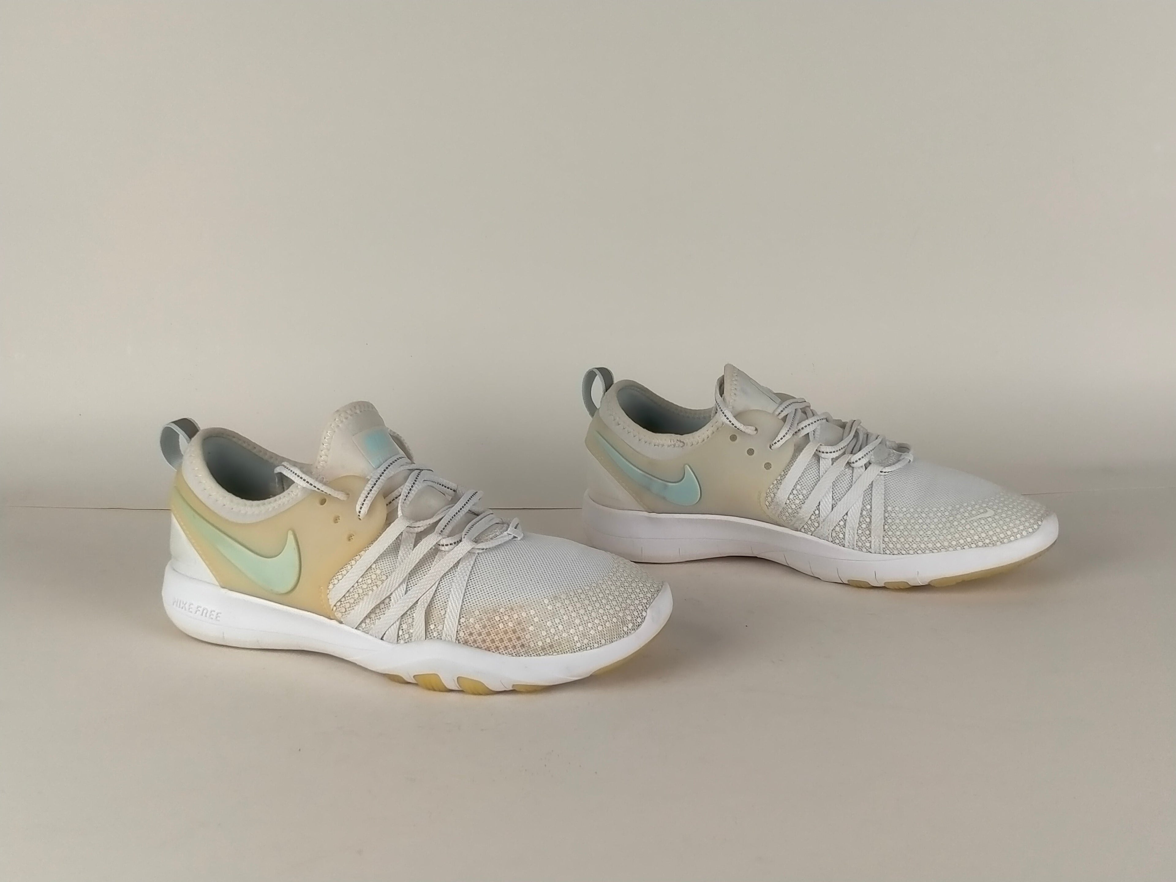 Nike Wmns Free Tr 7 Reflect 'White'