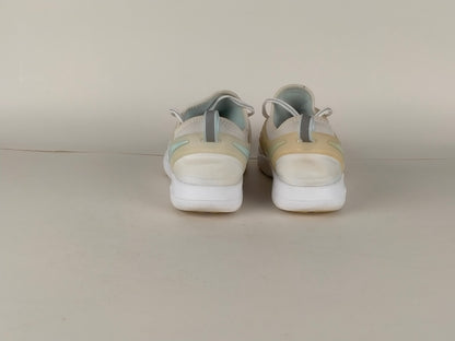 Nike Wmns Free Tr 7 Reflect 'White'-Running-Athletic Corner
