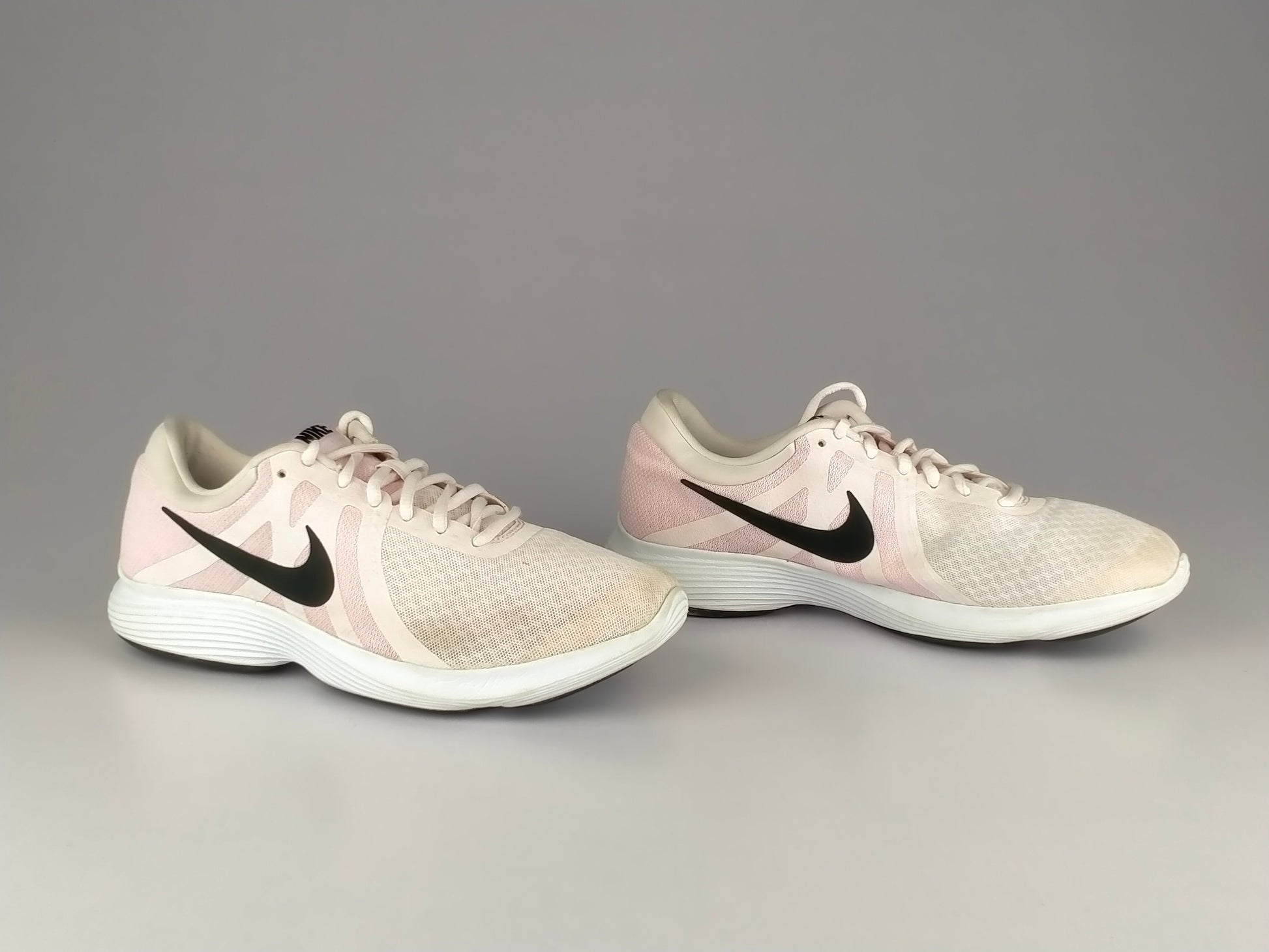 Nike Revolution 4 'Pink/White'