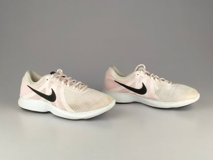 Shoes that are available online in Pakistan at athleticorner.com