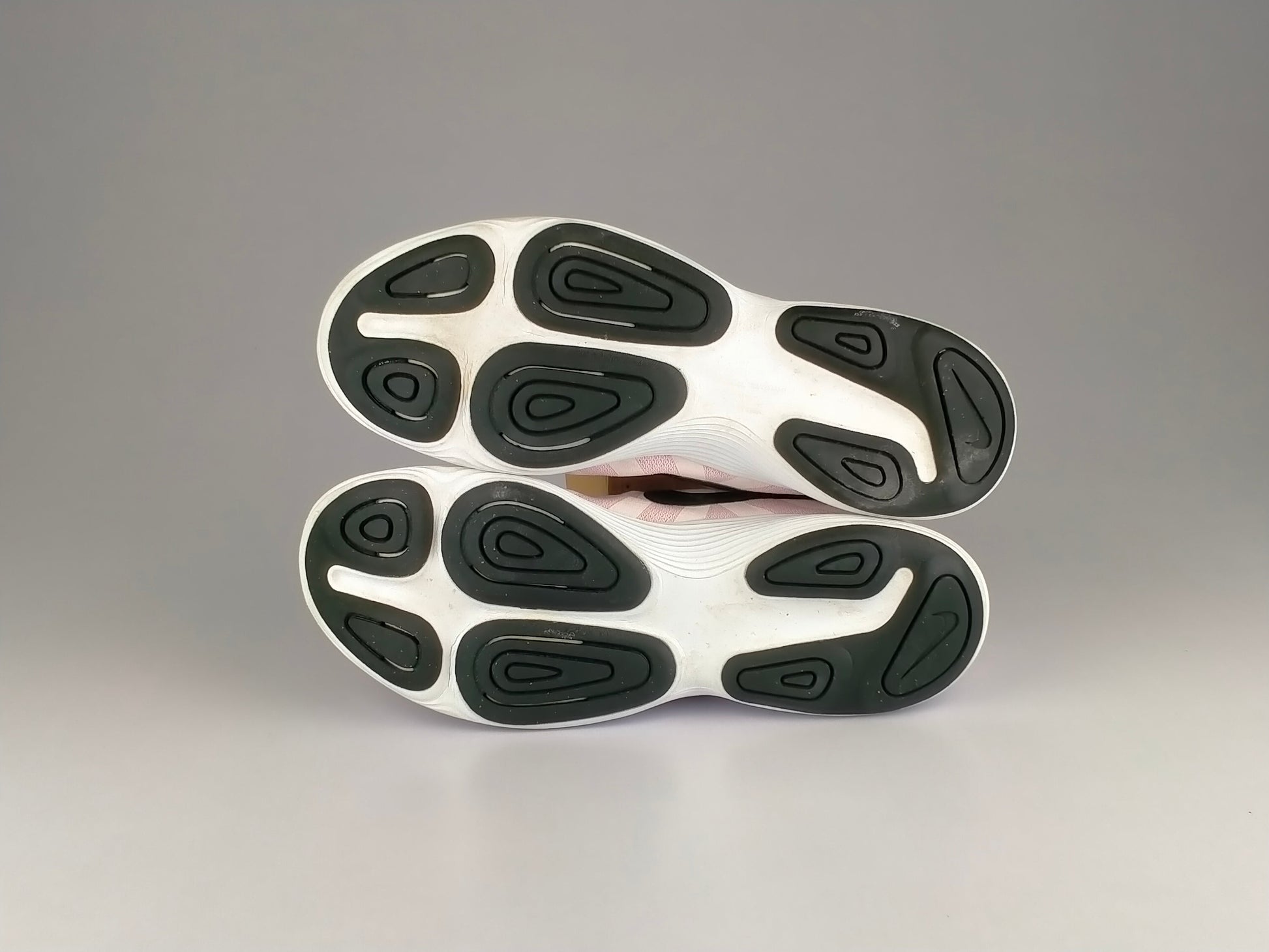 Shoes that are available online in Pakistan at athleticorner.com