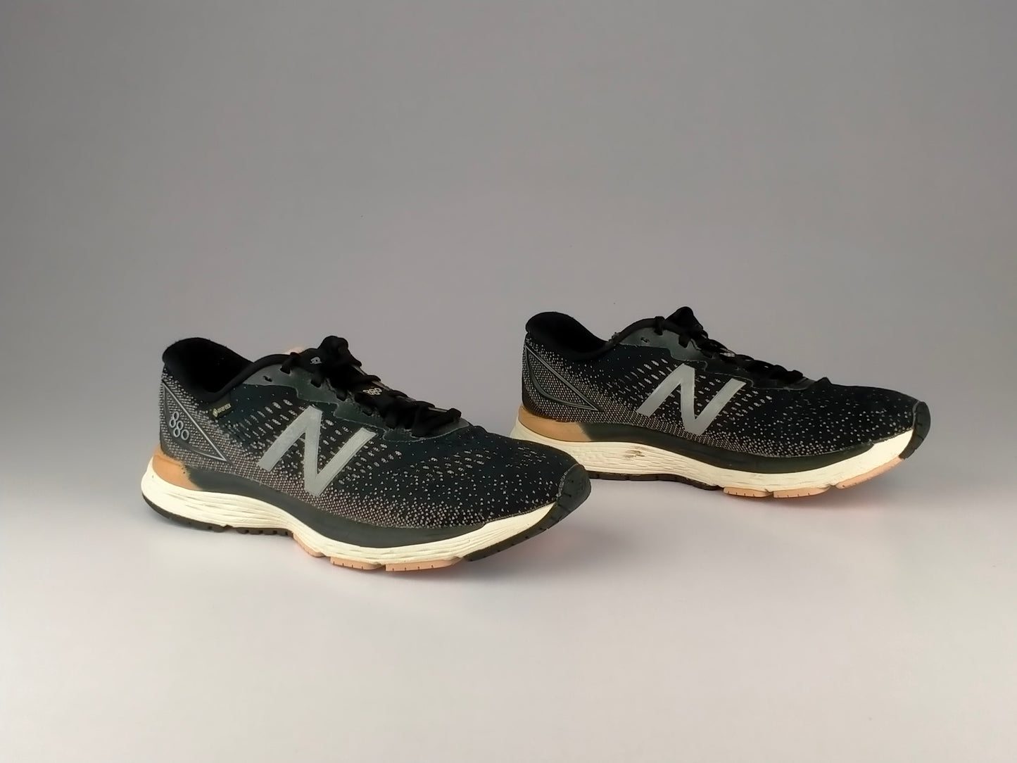 New Balance Wmns 880 V9 'Black/Metallic Silver/Pink'