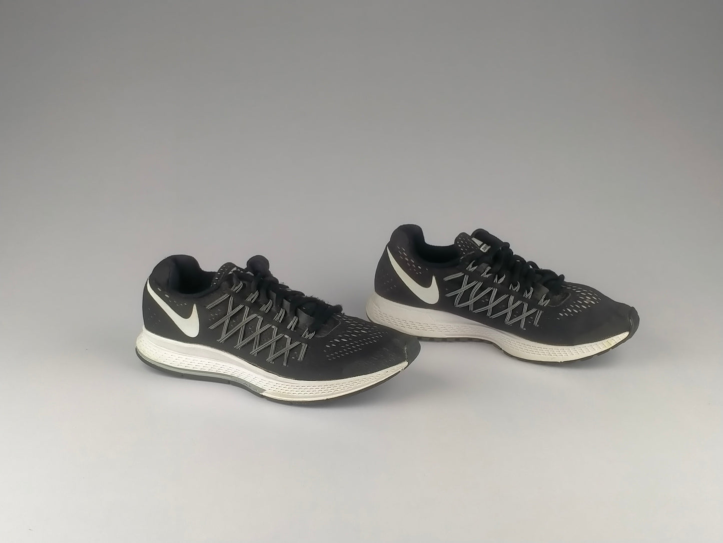 Nike Wmns Air Zoom Pegasus 32 'Black/White/Pure Platinum'-Running-Athletic Corner