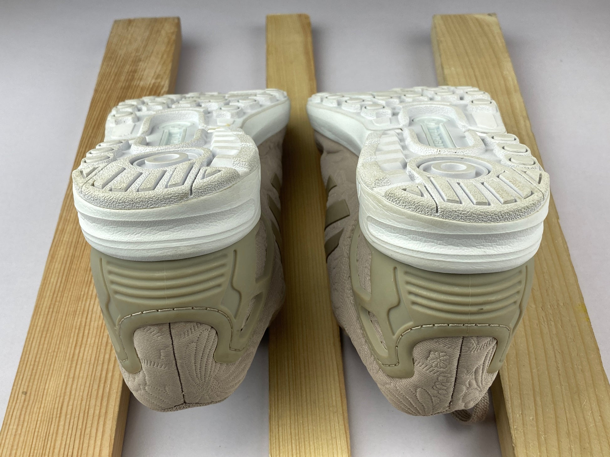Shoes that are available online in Pakistan at athleticorner.com