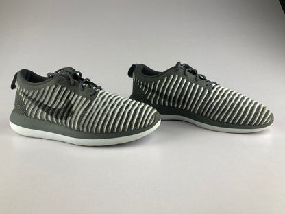 Nike Wmns Roshe Two Flyknit 'Dark Grey/Pure Platinum Dark Grey'-Running-Athletic Corner
