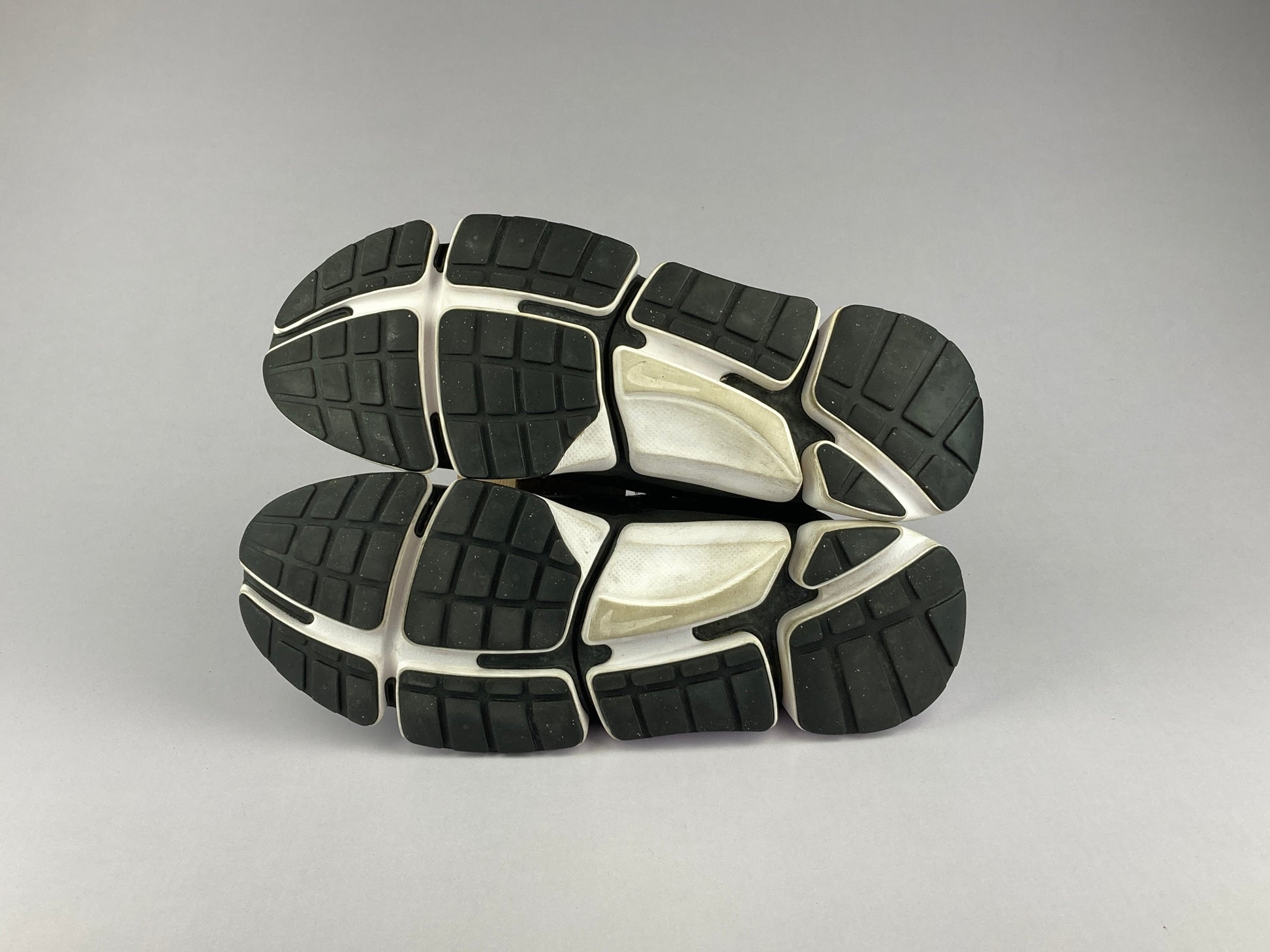 Nike Pocket Knife DM 'Black/White'-Sneakers-Athletic Corner