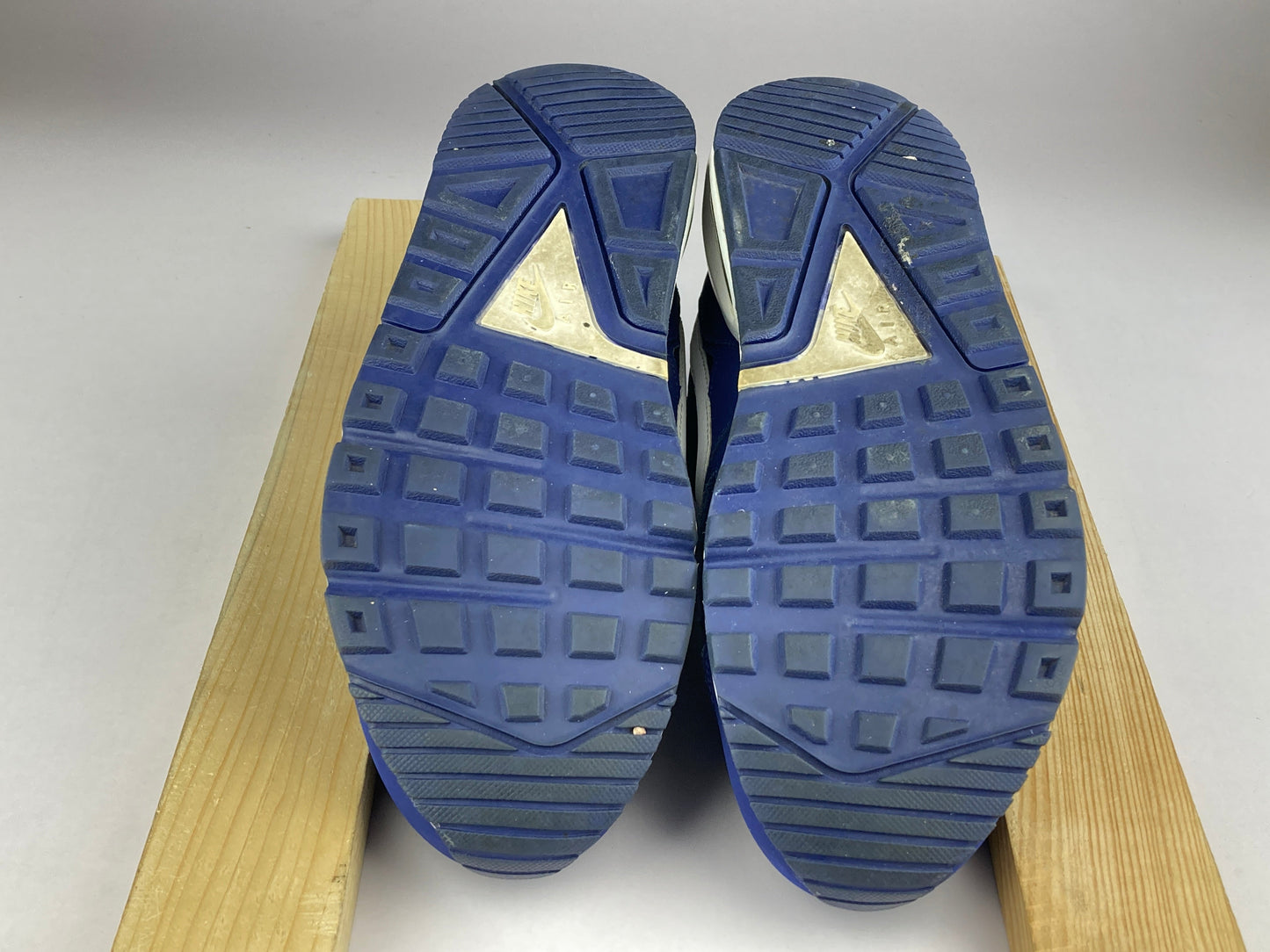 Nike Wmns Air Max IVO 'Blue Pink' 580519-416-Sneakers-Athletic Corner