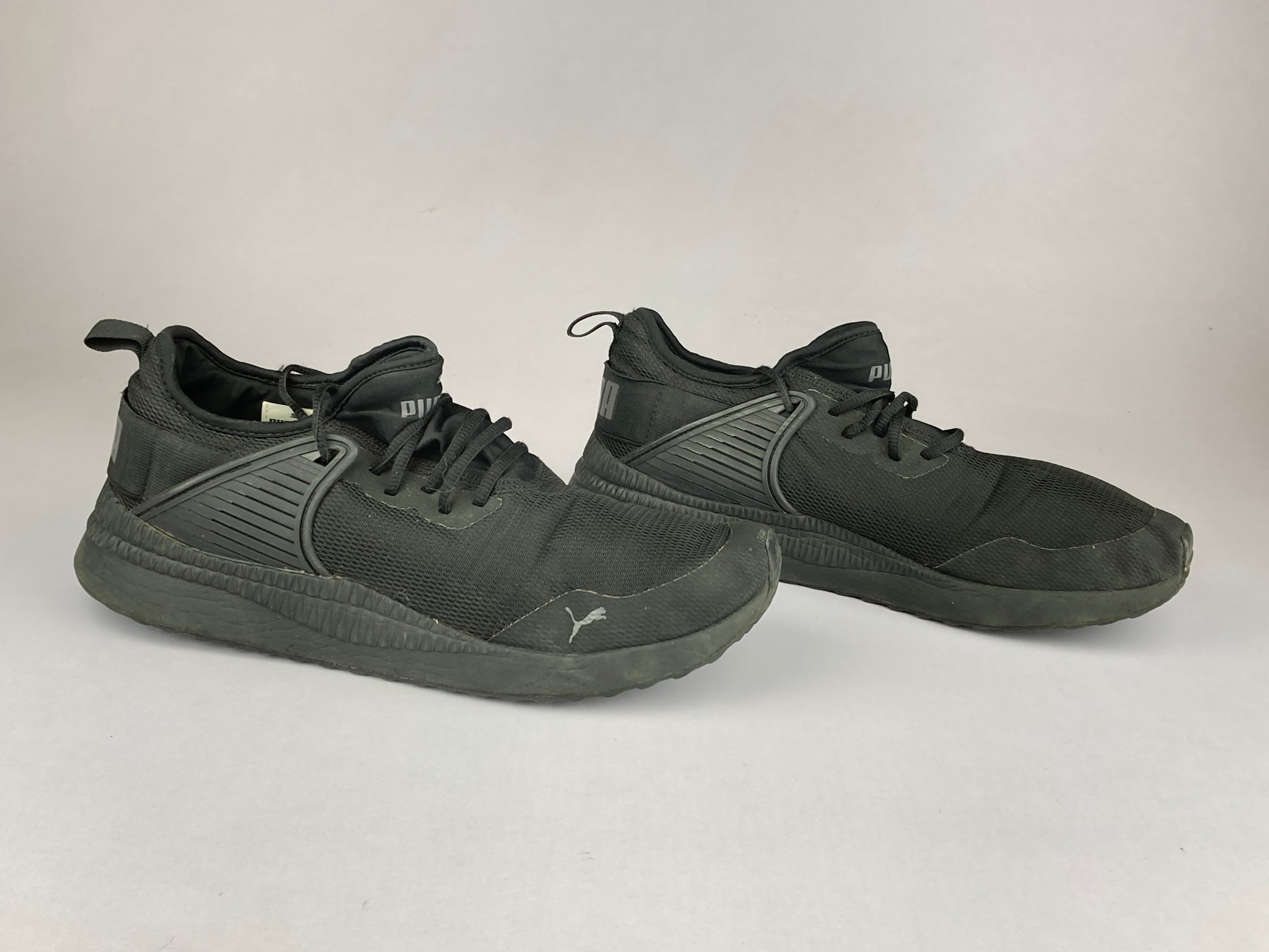 Shoes that are available online in Pakistan at athleticorner.com
