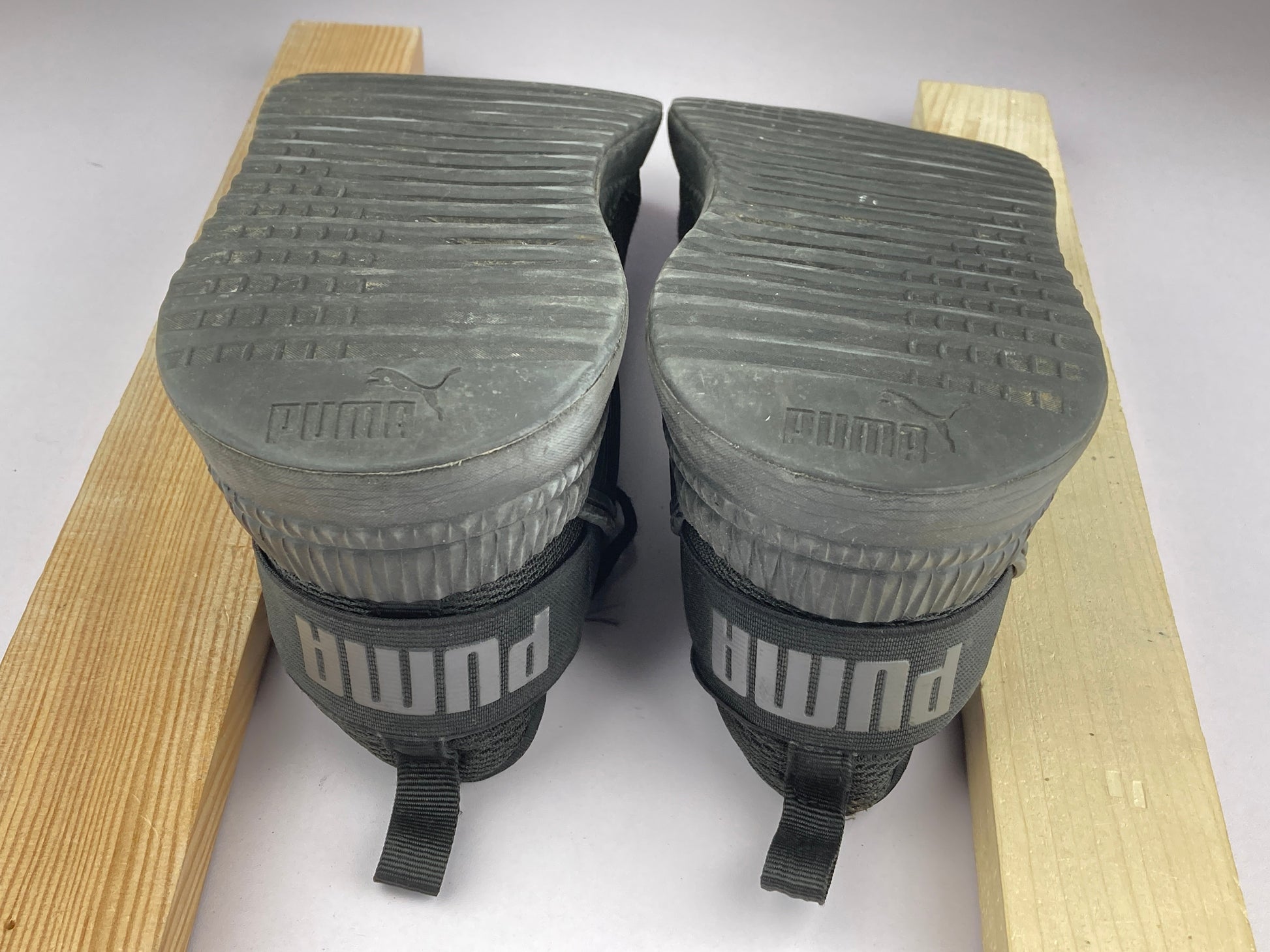 Shoes that are available online in Pakistan at athleticorner.com