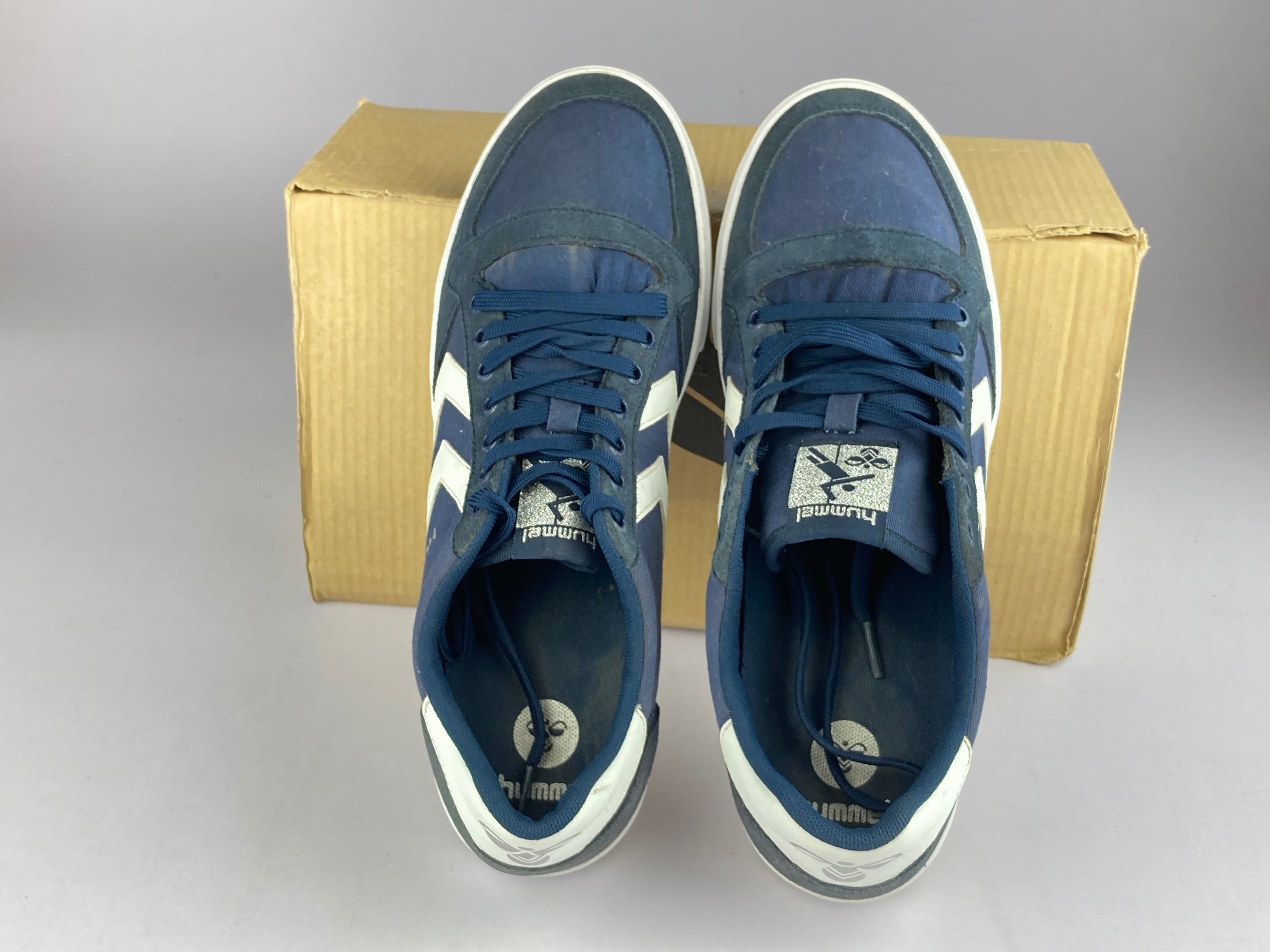 Hummel Wmns Slimmer Stadil Low 'Navy/White'-Sneakers-Athletic Corner