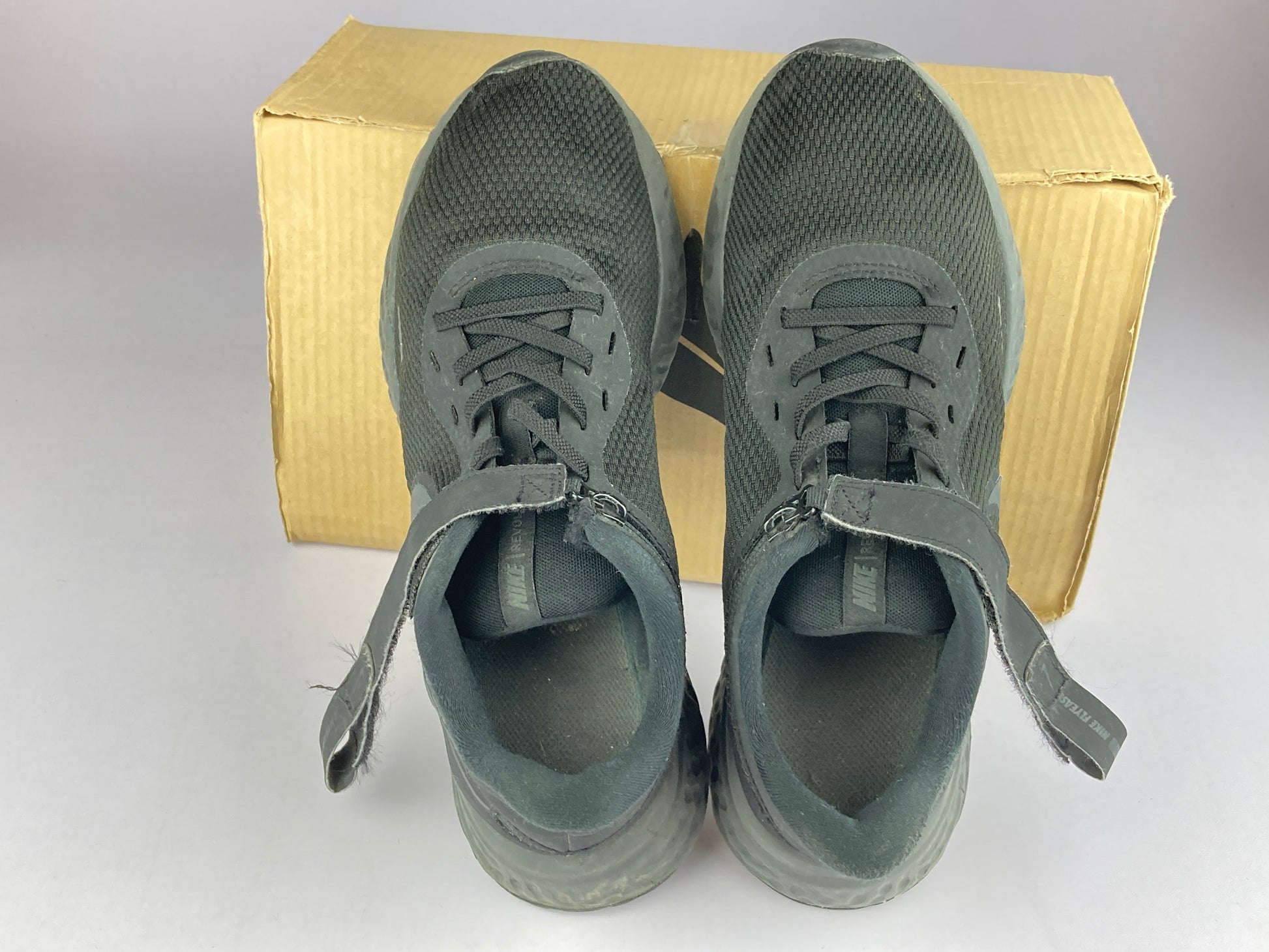Nike Revolution 5 FlyEase 'Black'-Running-Athletic Corner