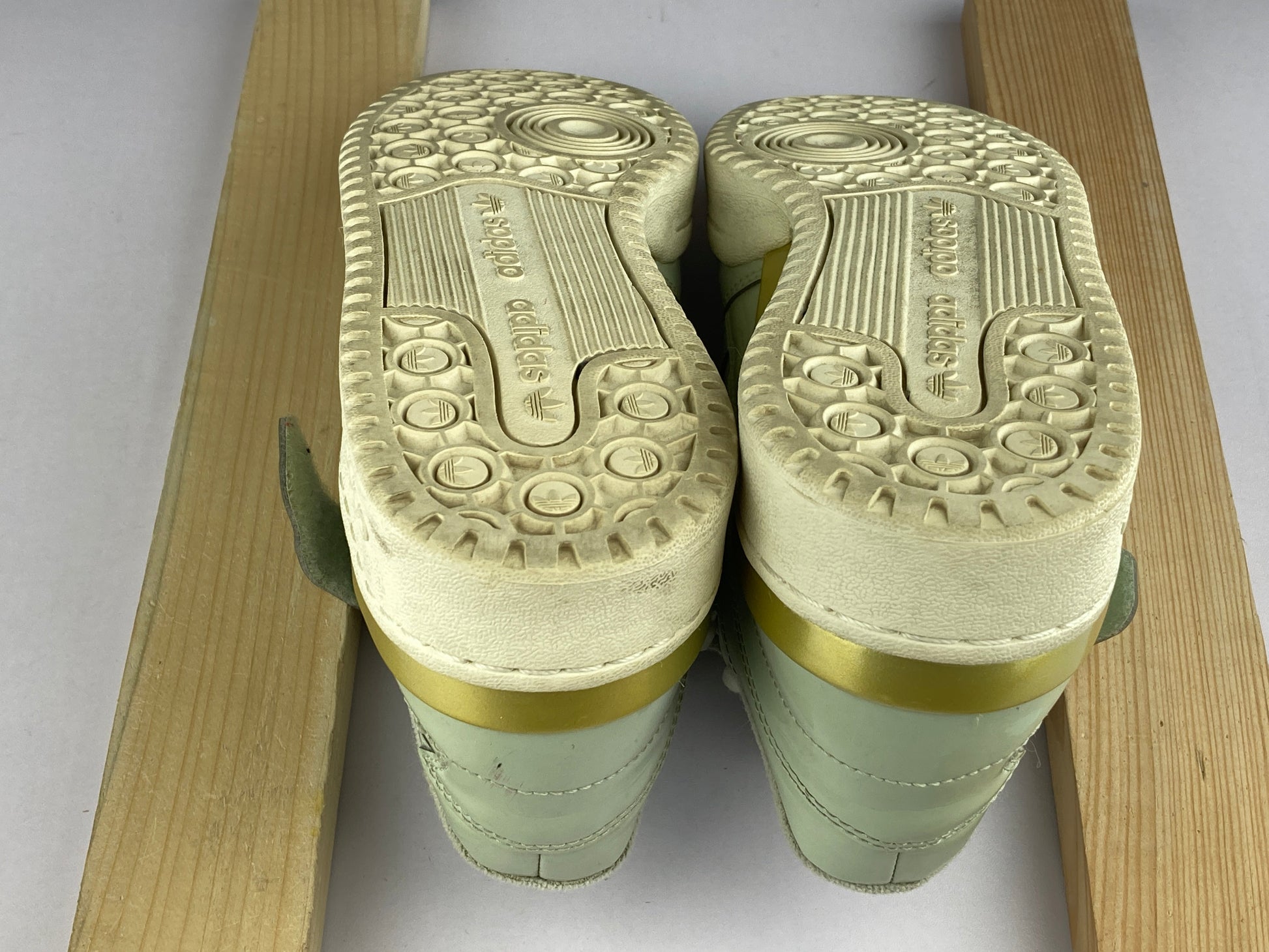 adidas Wmns Forum Low 'Halo Green/Off White/Matte Gold'-Sneakers-Athletic Corner