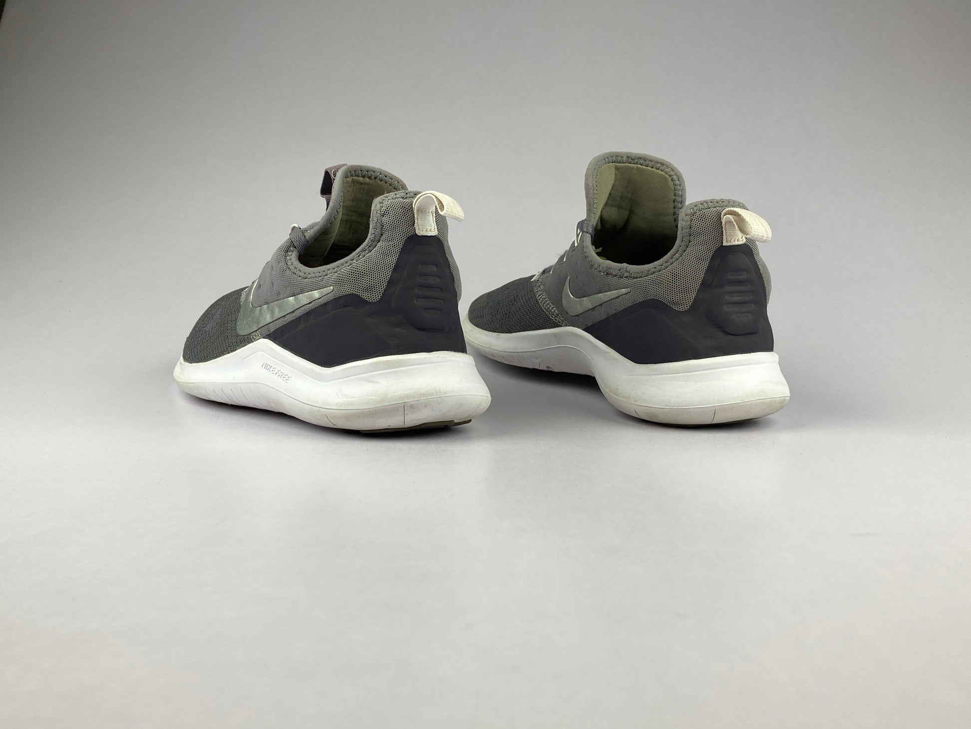 Nike Free TR Trainer 8 wmns 'Gunsmoke'-Running-Athletic Corner