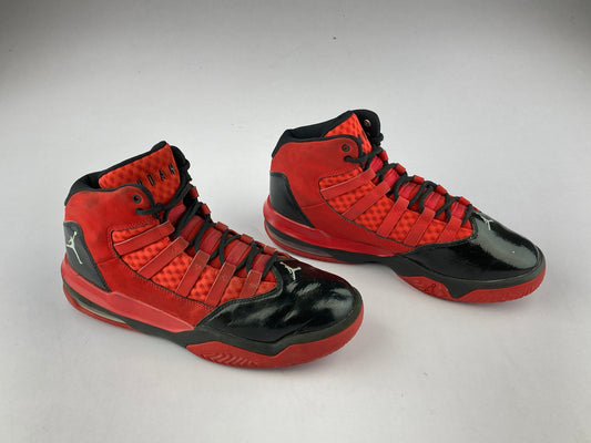 SYS Nike Jordan Max Aura GS 'University Red'