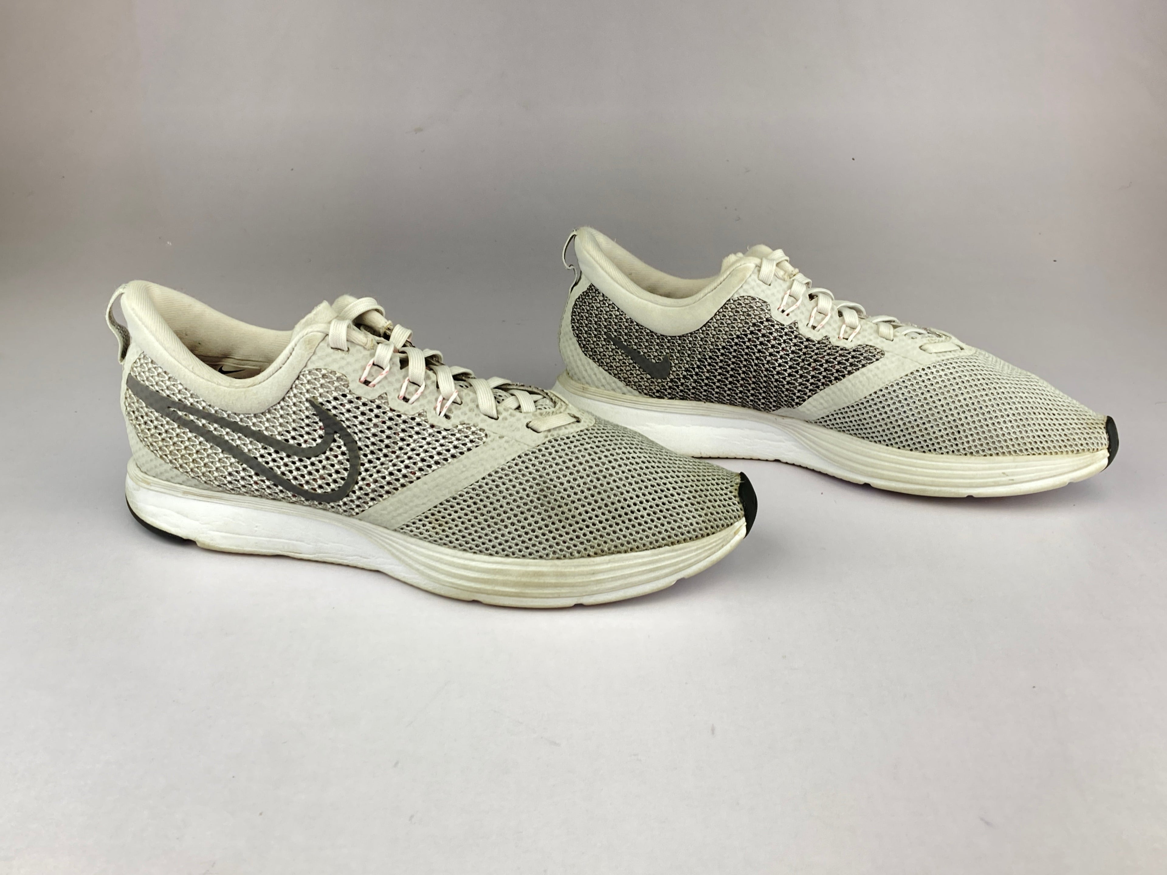 Nike Wmns Zoom Strike 'Vast Grey' aj0188-006