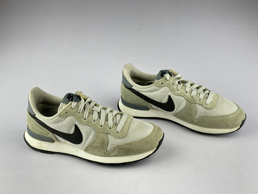 Nike Wmns Internationalist 'Light Bone/Cool Grey'