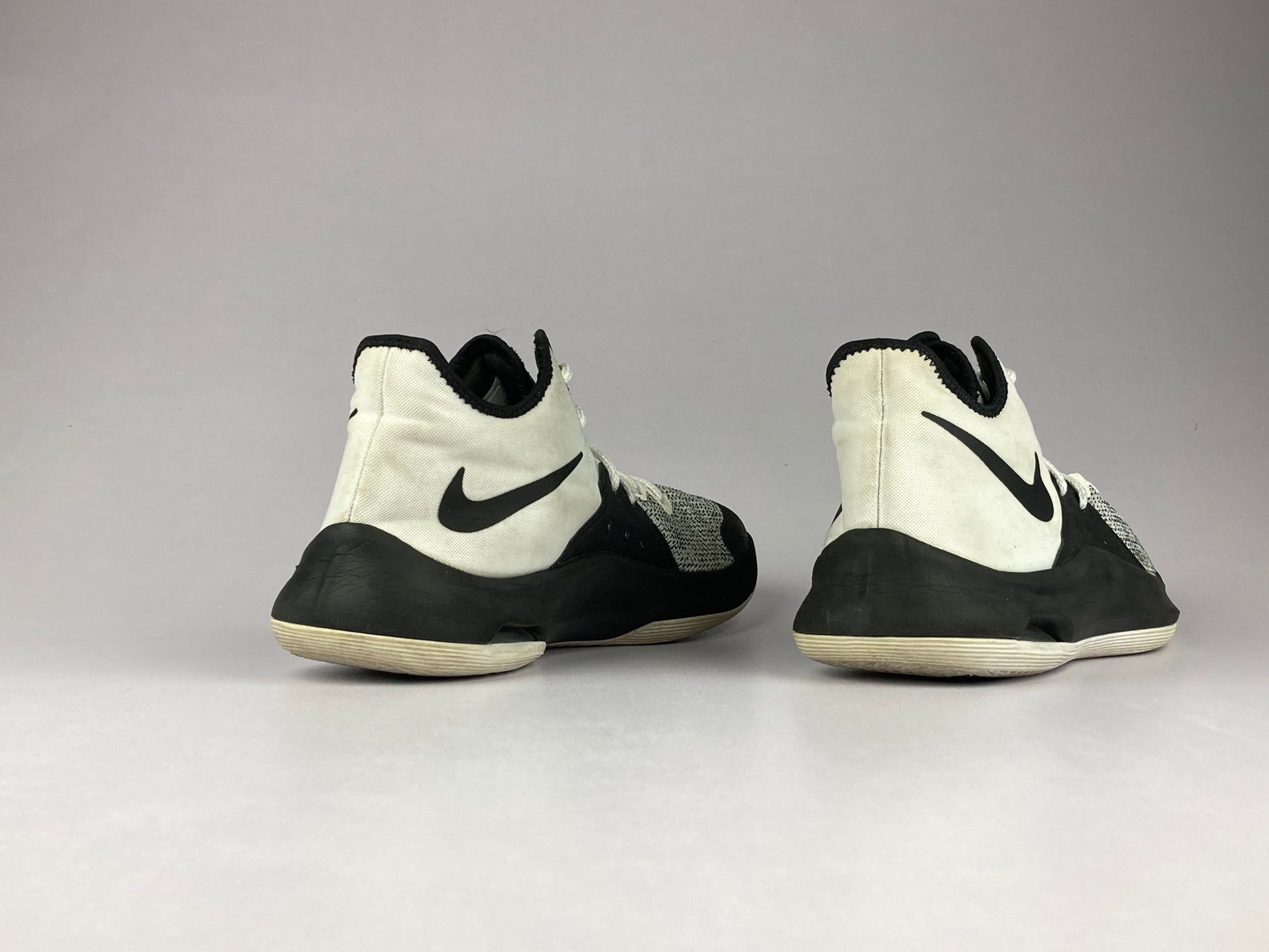 Nike Air Versitile 3 'White/Black' AO4430-100-Running-Athletic Corner