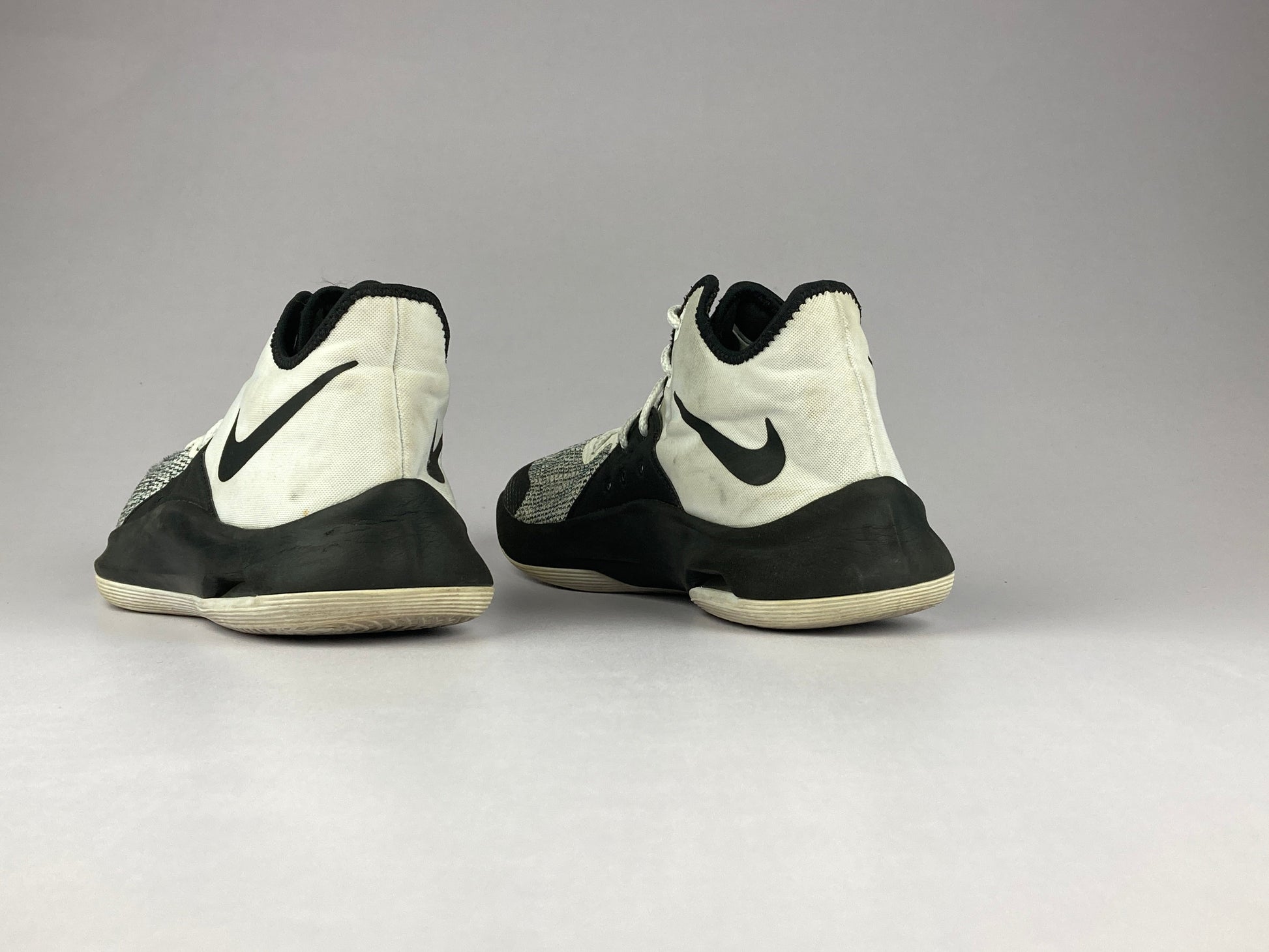 Nike Air Versitile 3 'White/Black' AO4430-100-Running-Athletic Corner