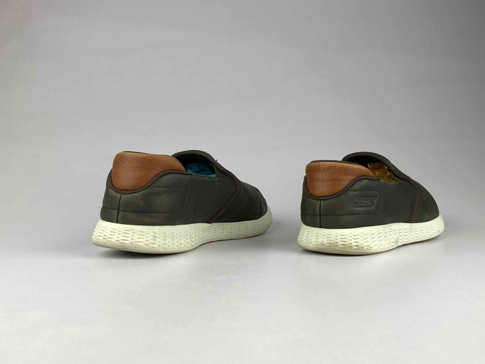 Skechers On the GO Glide - Surpass 'Chocolate Brown/ White' SN 53794-Sneakers-Athletic Corner