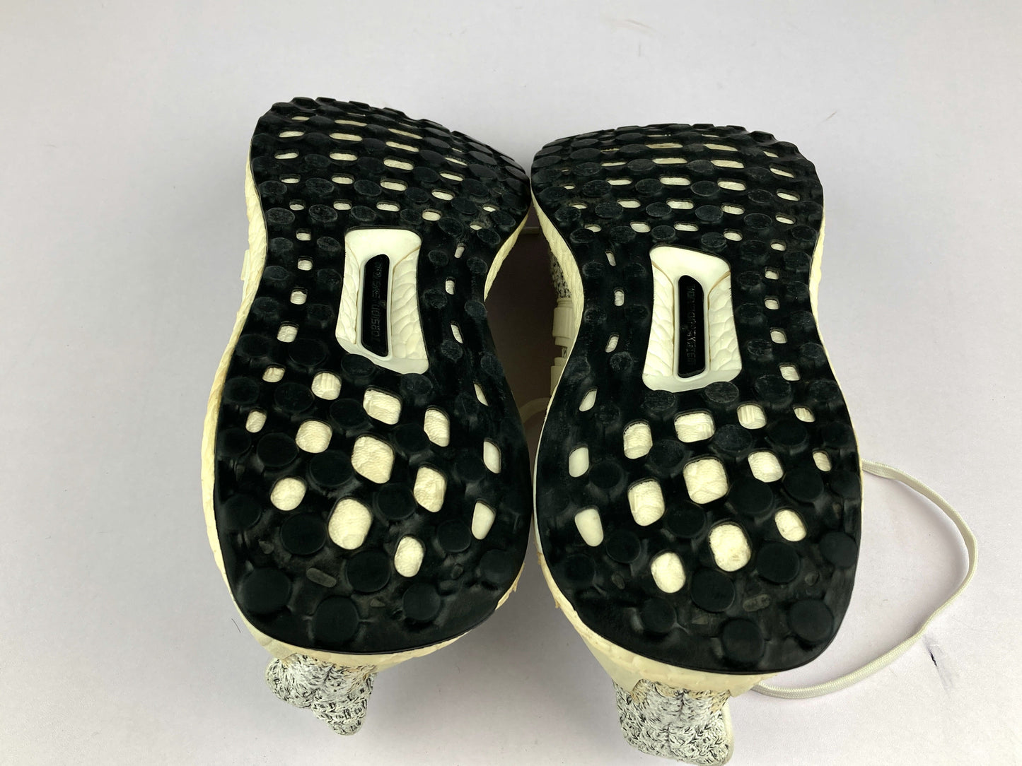 Shoes that are available online in Pakistan at athleticorner.com