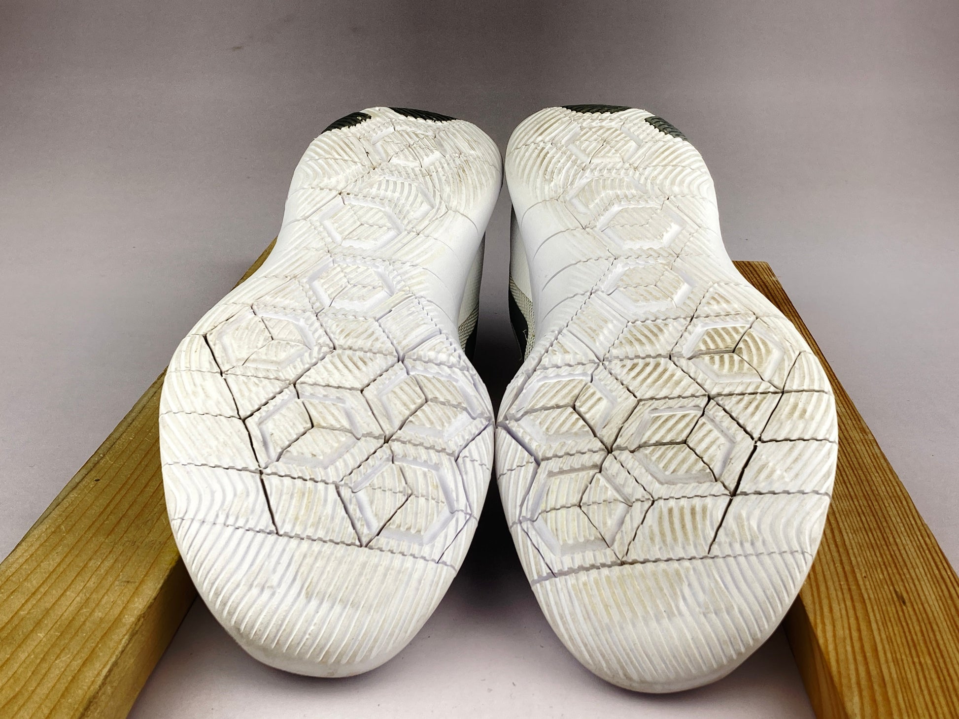 Shoes that are available online in Pakistan at athleticorner.com