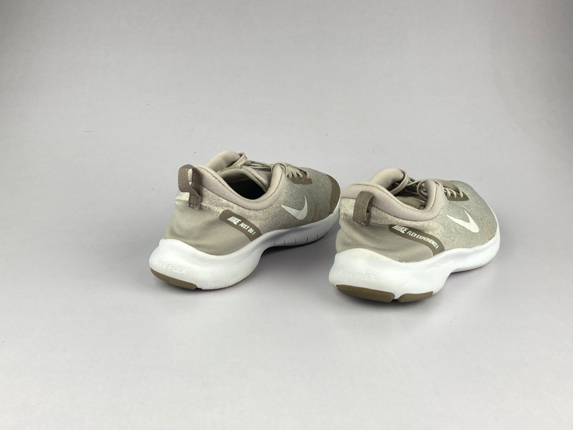 Nike Wmns Flex Experience RN 8 'Brown|grey-Brown' AJ5908-100-Running-Athletic Corner