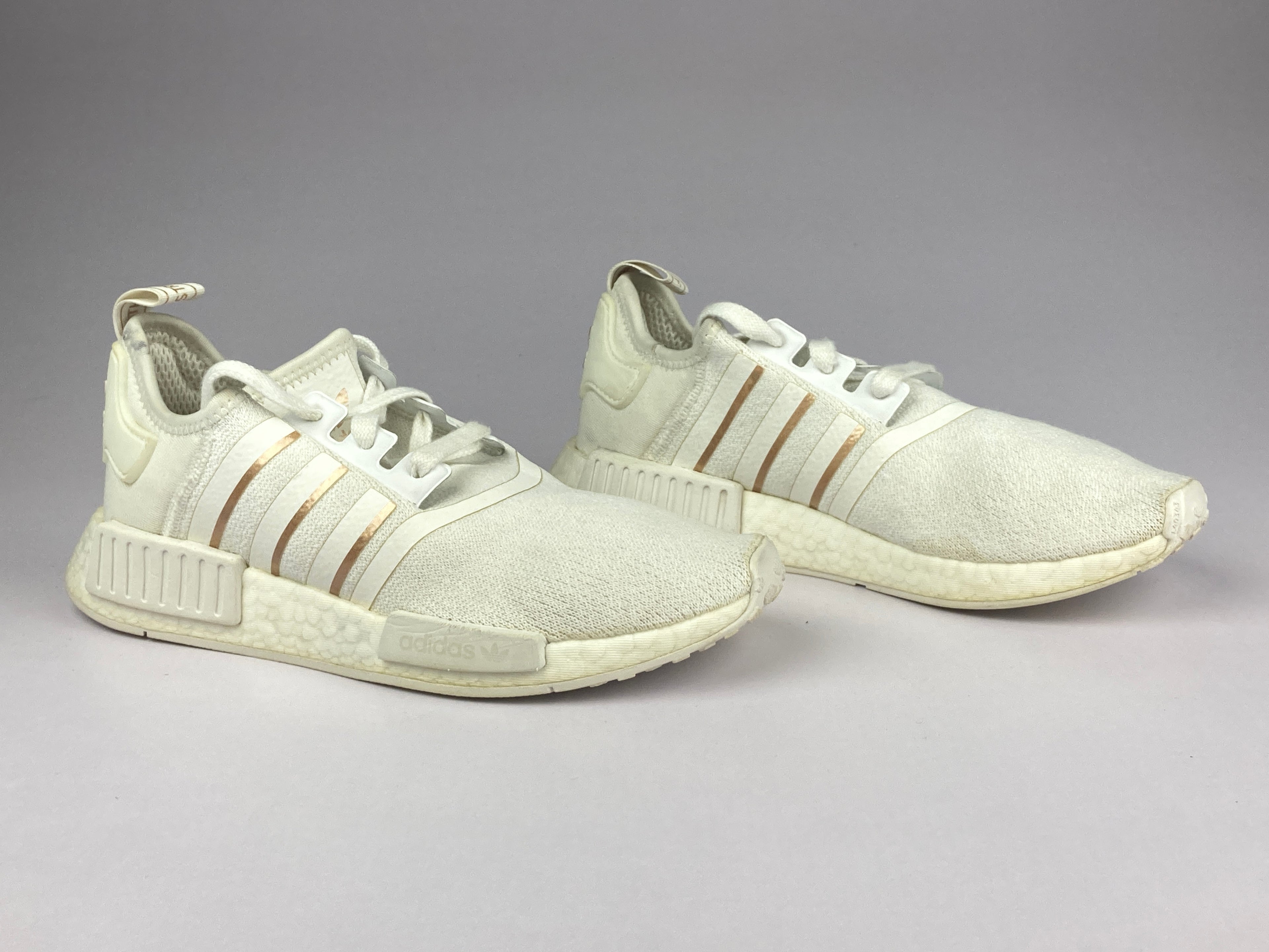 Shoes that are available online in Pakistan at athleticorner.com