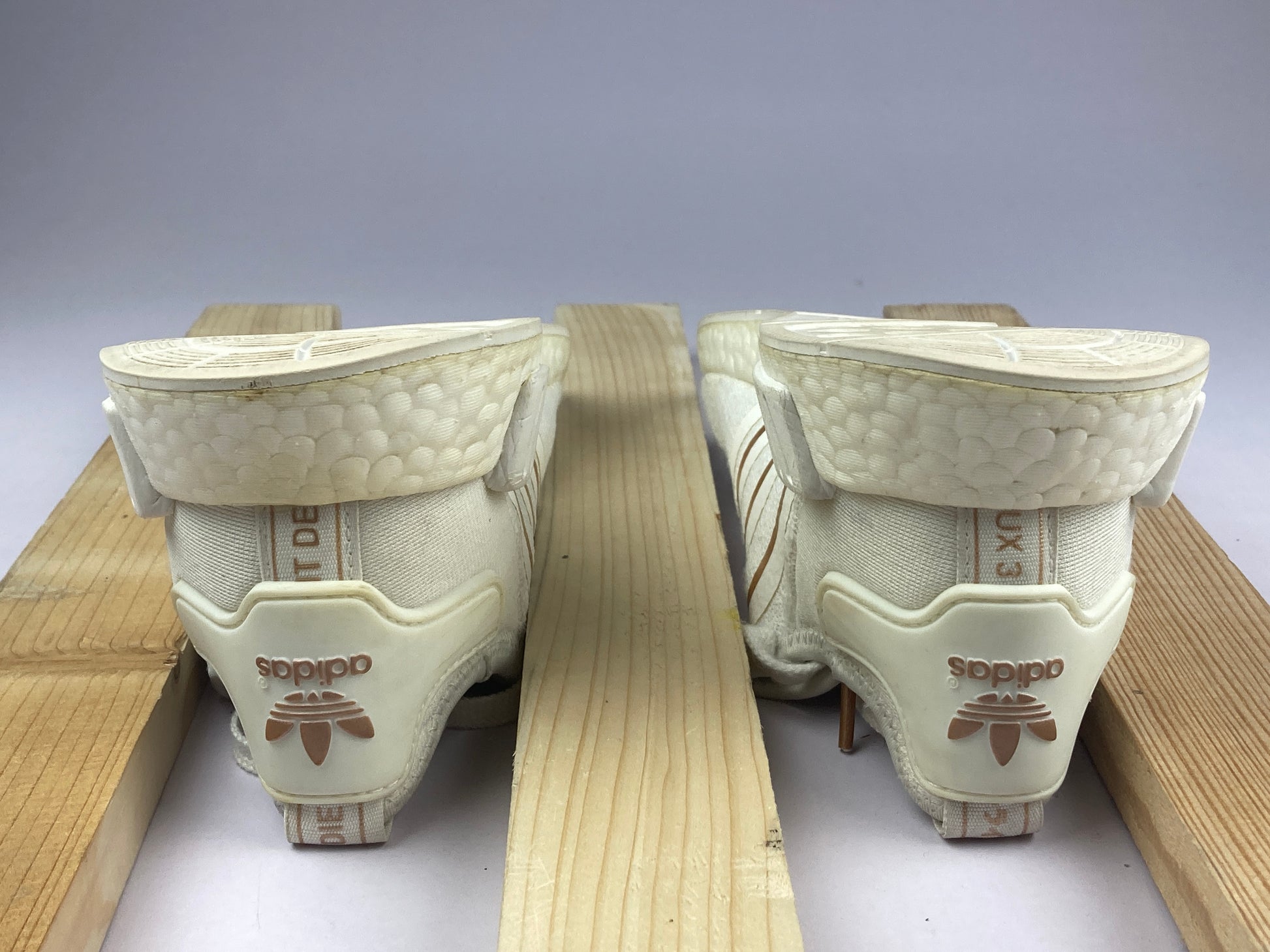 Shoes that are available online in Pakistan at athleticorner.com