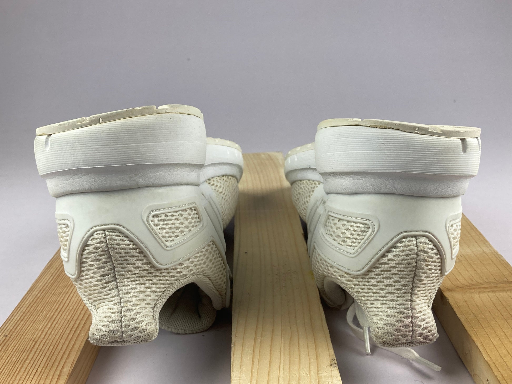 adidas Wmns Ultimashow 'Cloud White/Silver Metallic' fx3637-Running-Athletic Corner
