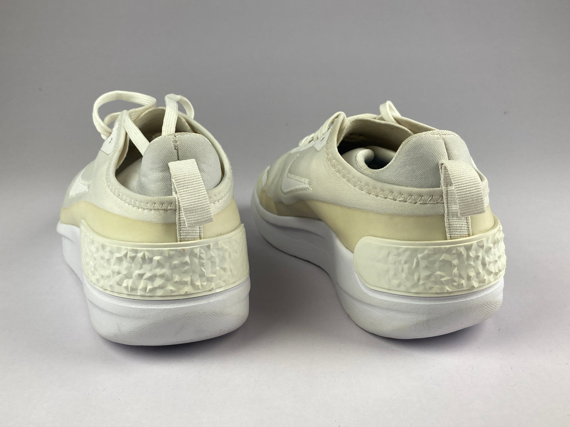 Nike Wmns Amixa 'White/Black' CD5403-100-Sneakers-Athletic Corner
