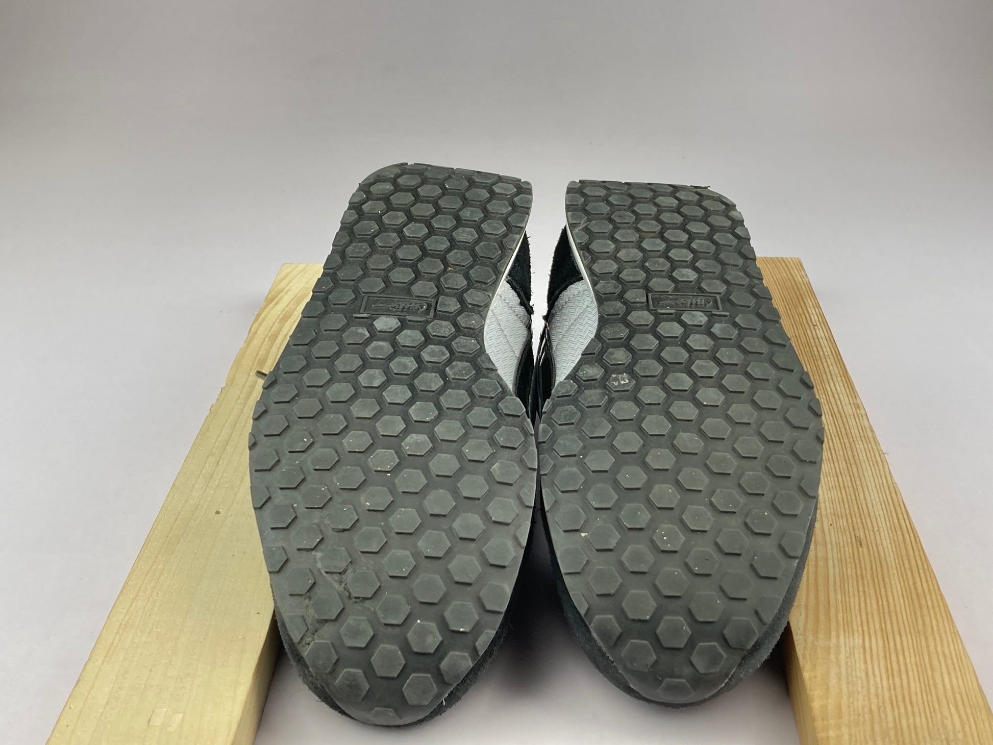 Nike Wmns Genicco 'Black/Grey' 644451-002-Running-Athletic Corner