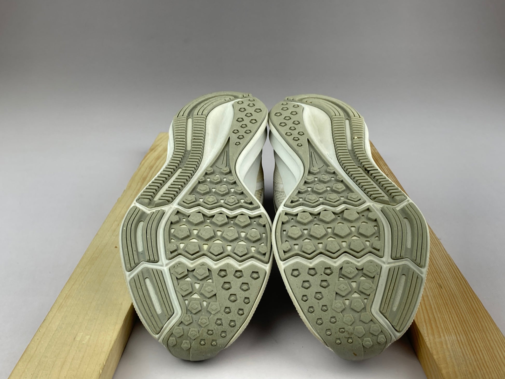Nike Wmns Downshifter 9 Low Tops Knitted White AQ7486-100-Running-Athletic Corner