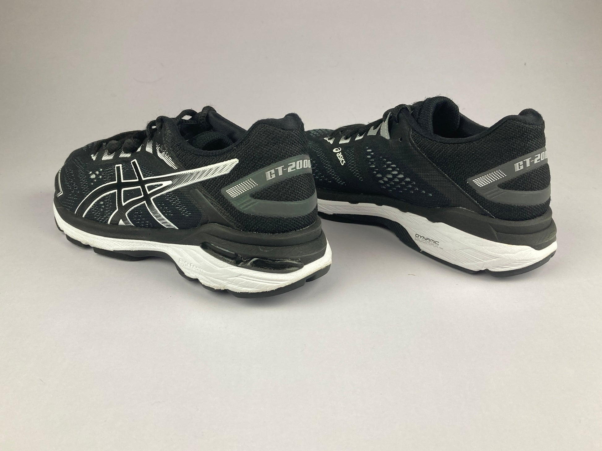 Asics Wmns GT-2000 'Black/White' 1012A147 – Athletic Corner
