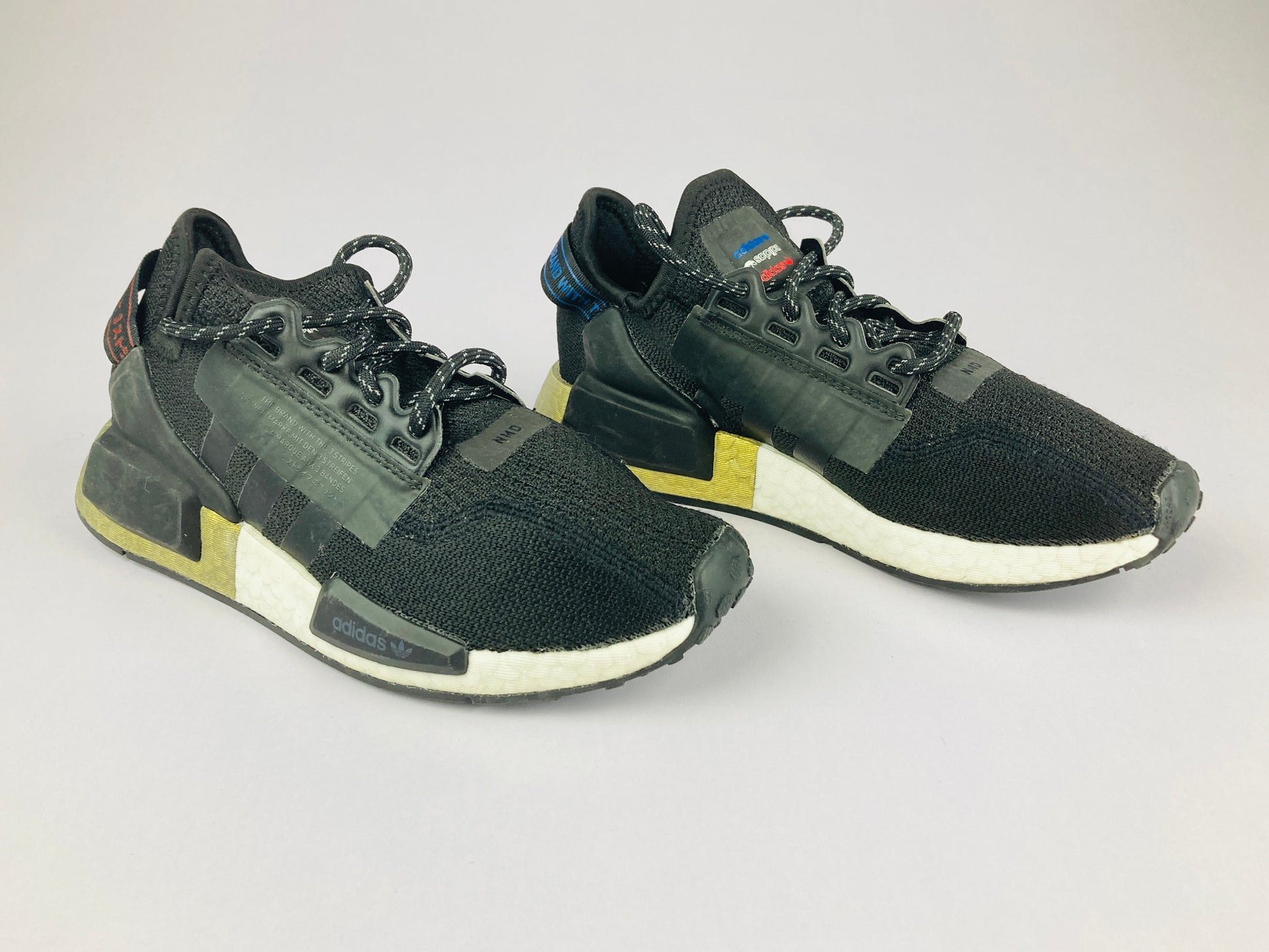 NMD_R1 V2 Shoes