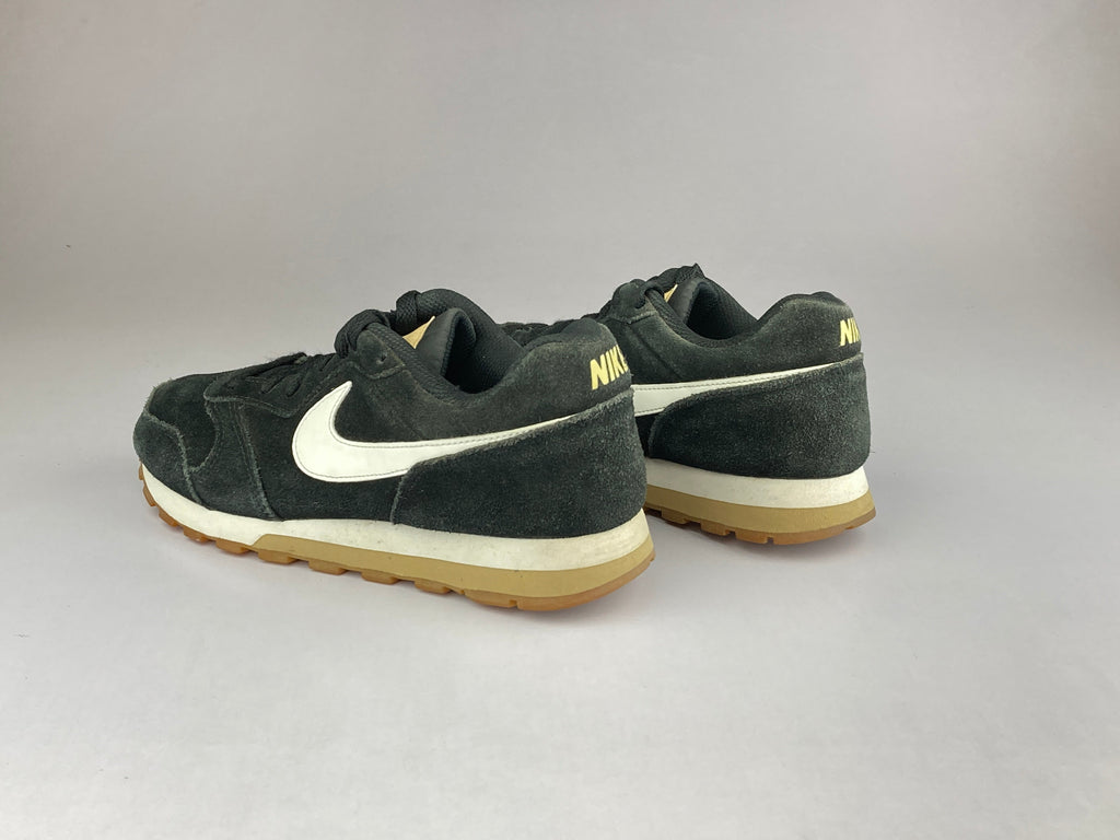 Nike MD Runner 2 Suede 'Black/White/Gum' aq9211-001-Running-Athletic Corner