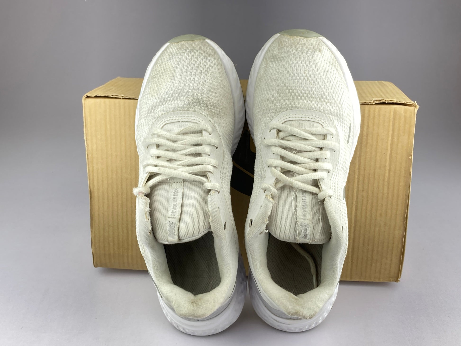 Nike Wmns Revolution 5 'White/Pure Platinum' BQ3207-100-Running-Athletic Corner