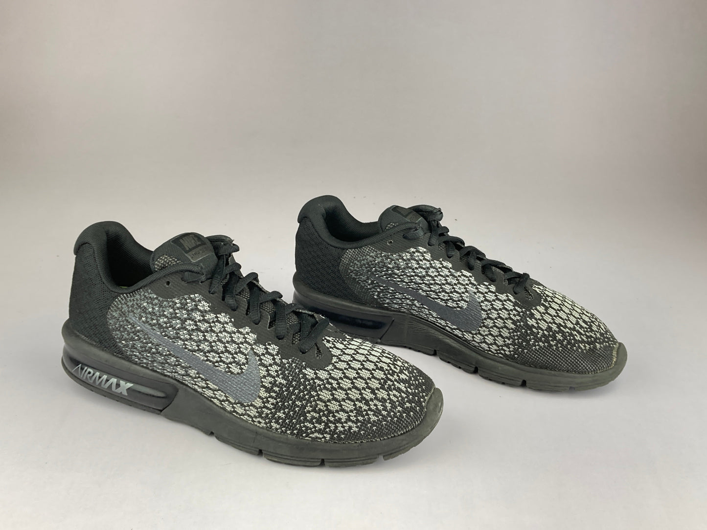 Nike Wmns Air Max Sequent 2 'Metallic Hematite' 852465-010