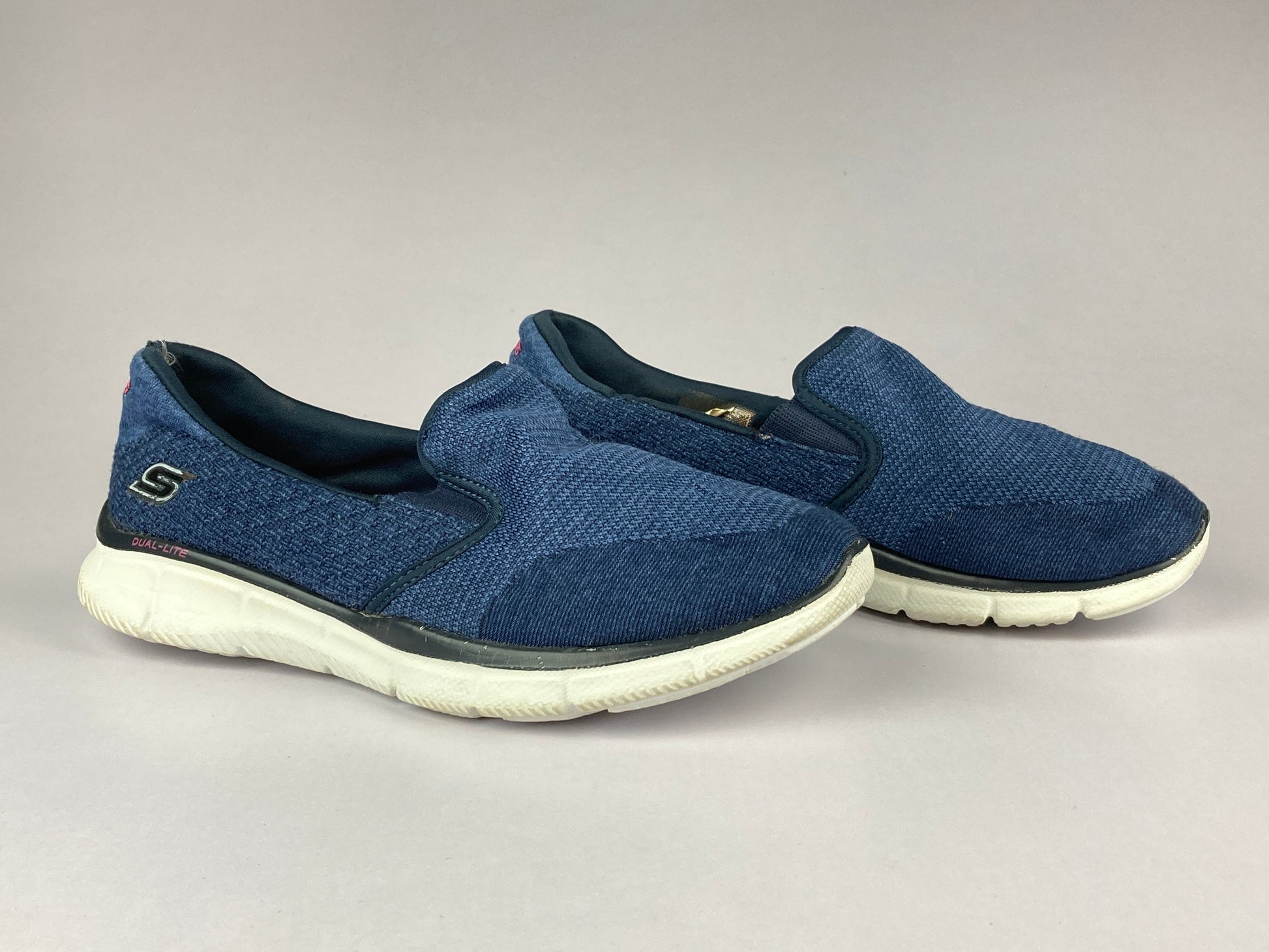 Shoes that are available online in Pakistan at athleticorner.com