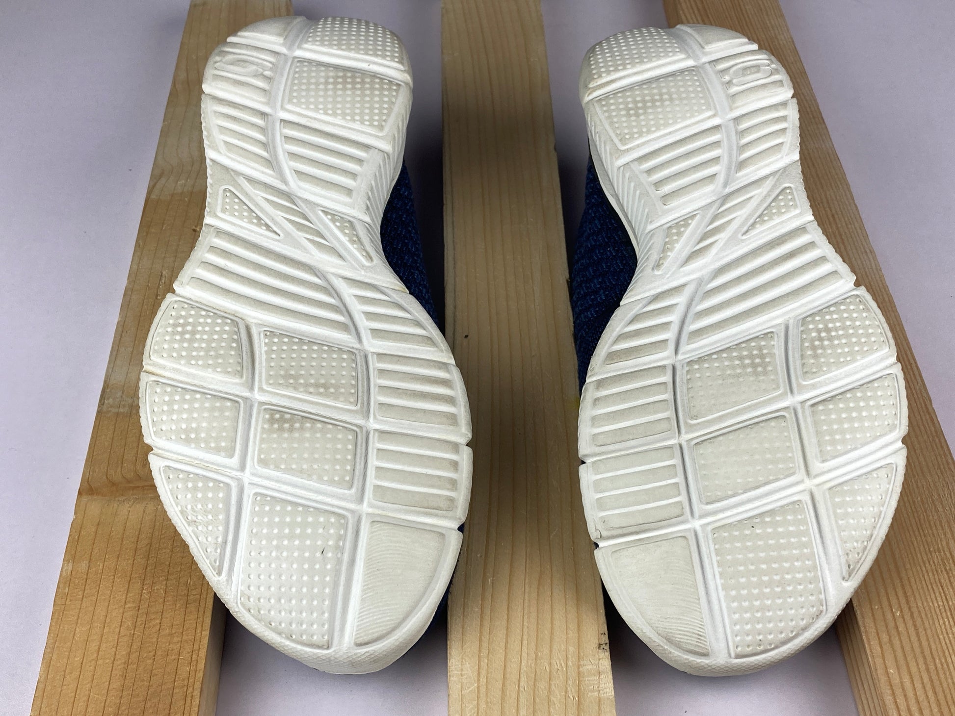 Shoes that are available online in Pakistan at athleticorner.com