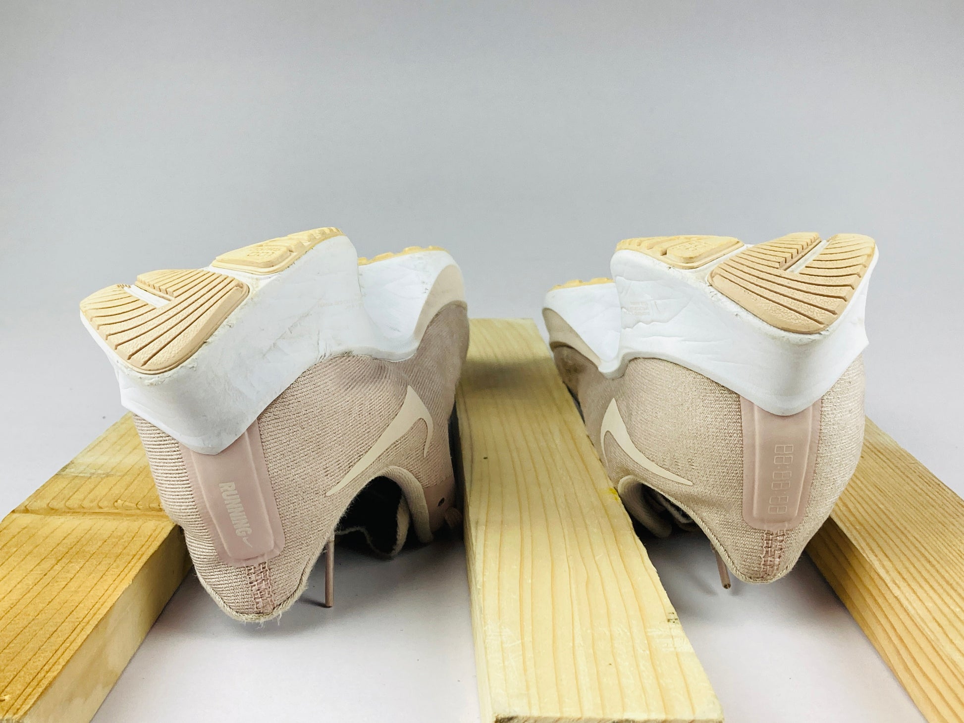 Shoes that are available online in Pakistan at athleticorner.com
